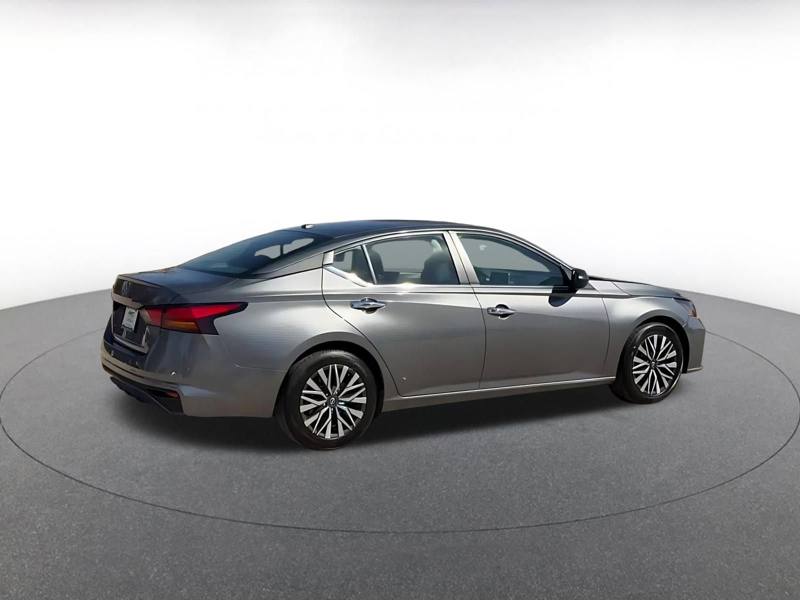 Thumbnail: 2025 Nissan Altima - 15