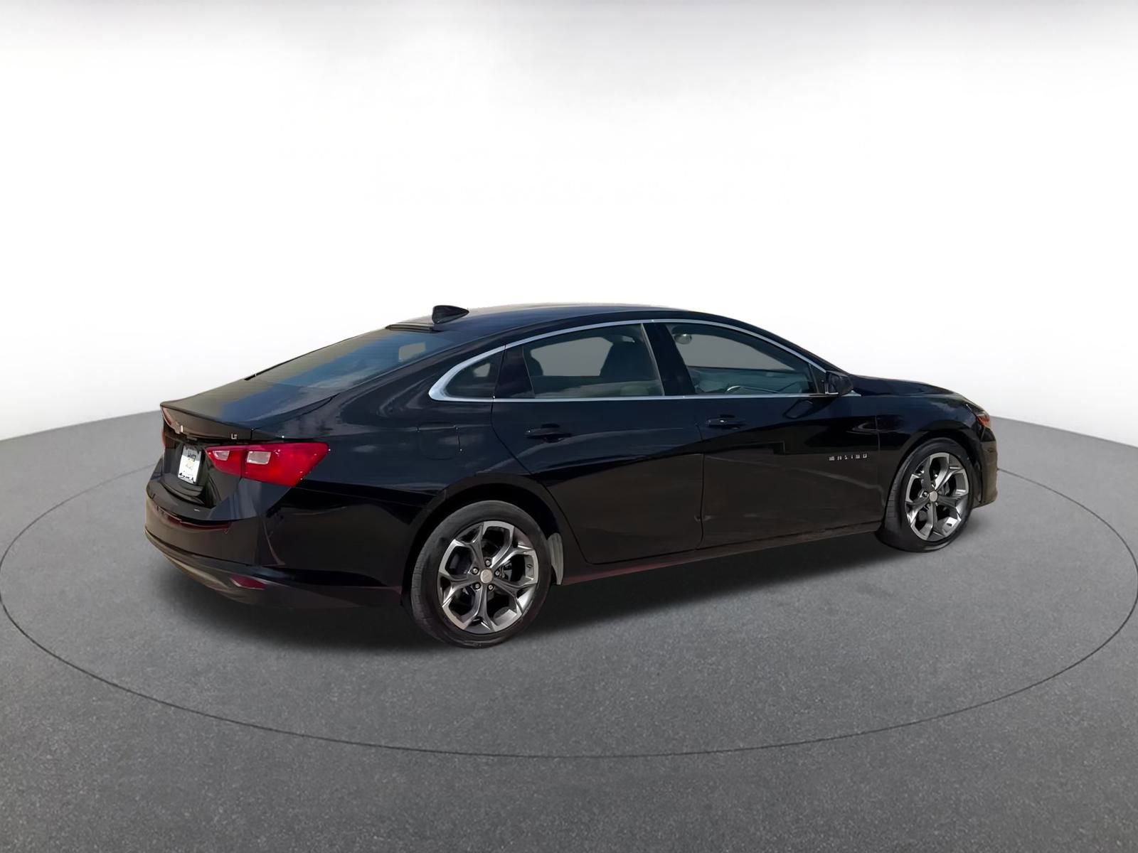 Thumbnail: 2024 Chevrolet Malibu - 14