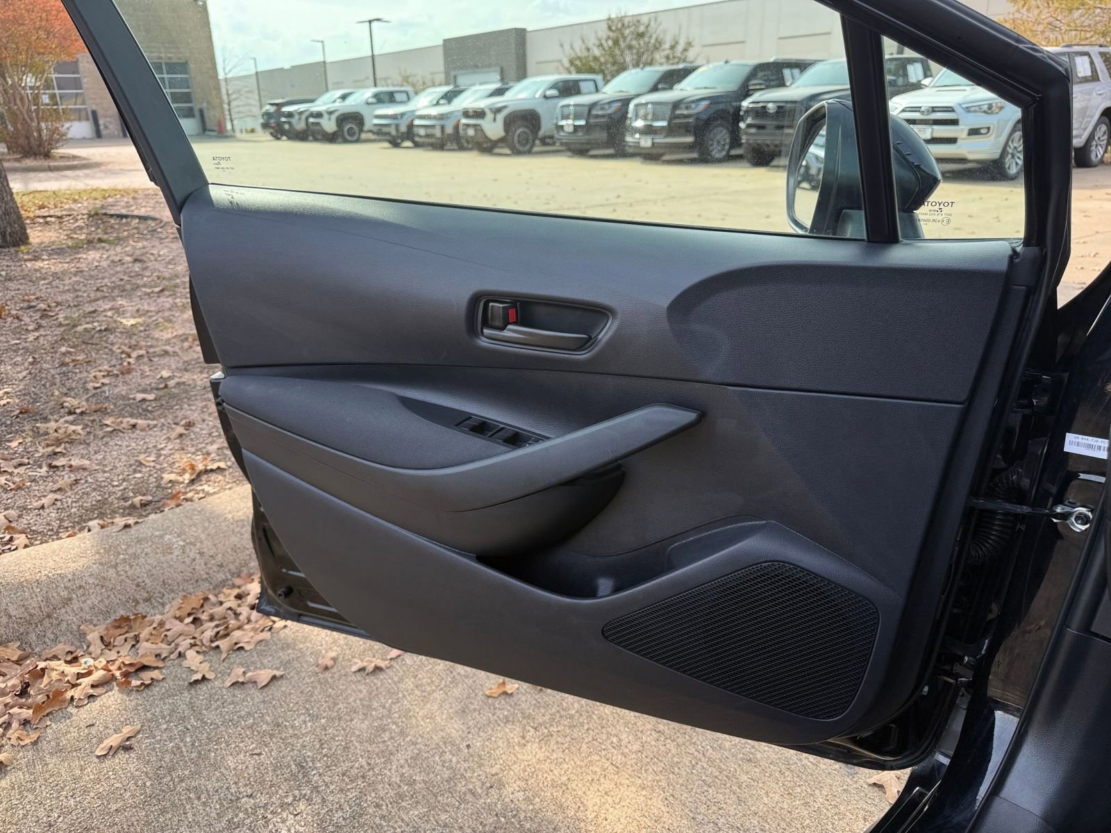 Thumbnail: 2025 Toyota Corolla - 20