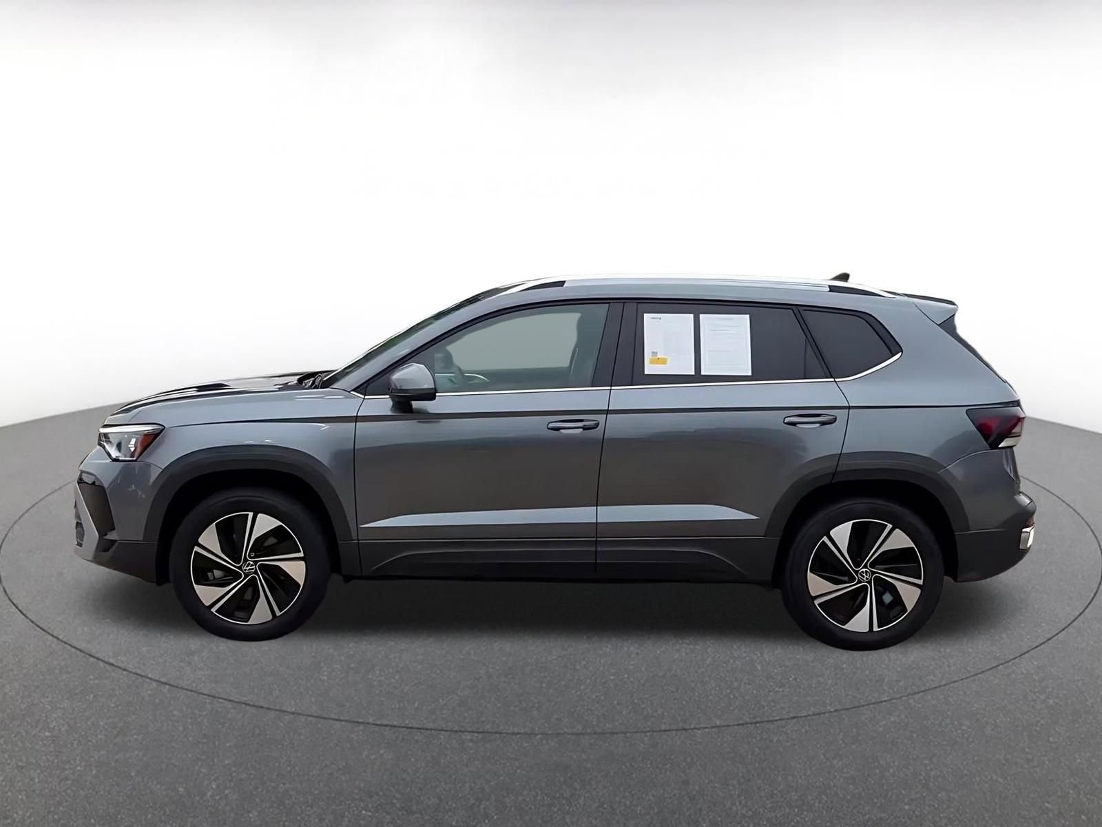 Thumbnail: 2025 Volkswagen Taos - 9