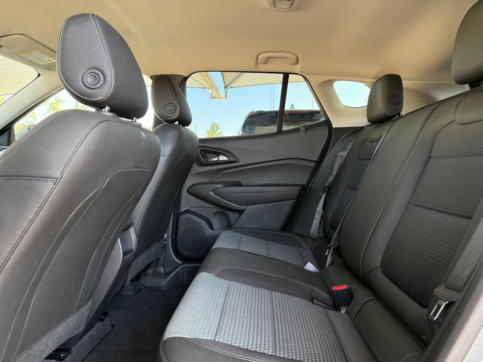 Thumbnail: 2025 Chevrolet Trax - 25
