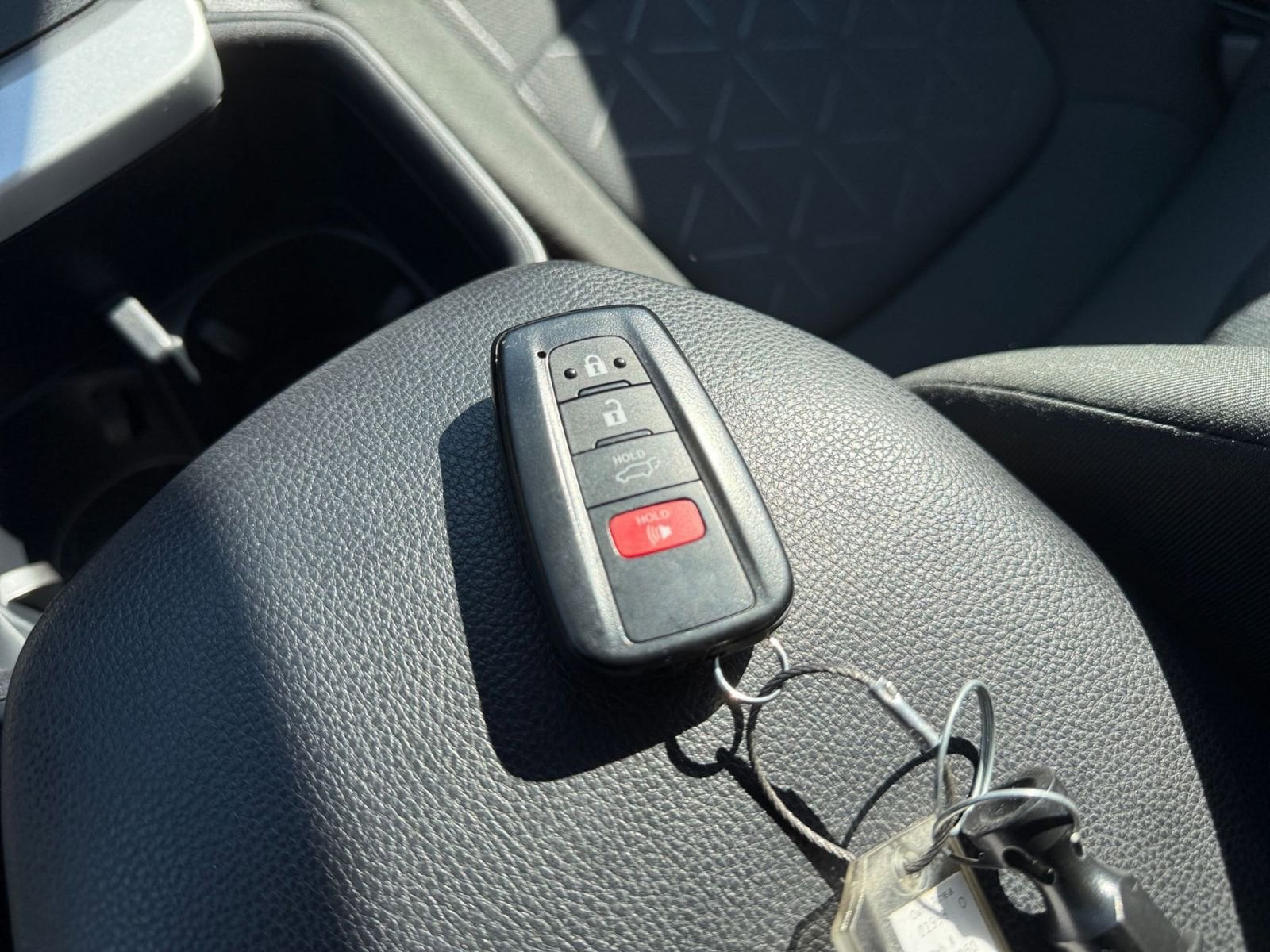 Thumbnail: 2025 Toyota RAV4 - 22