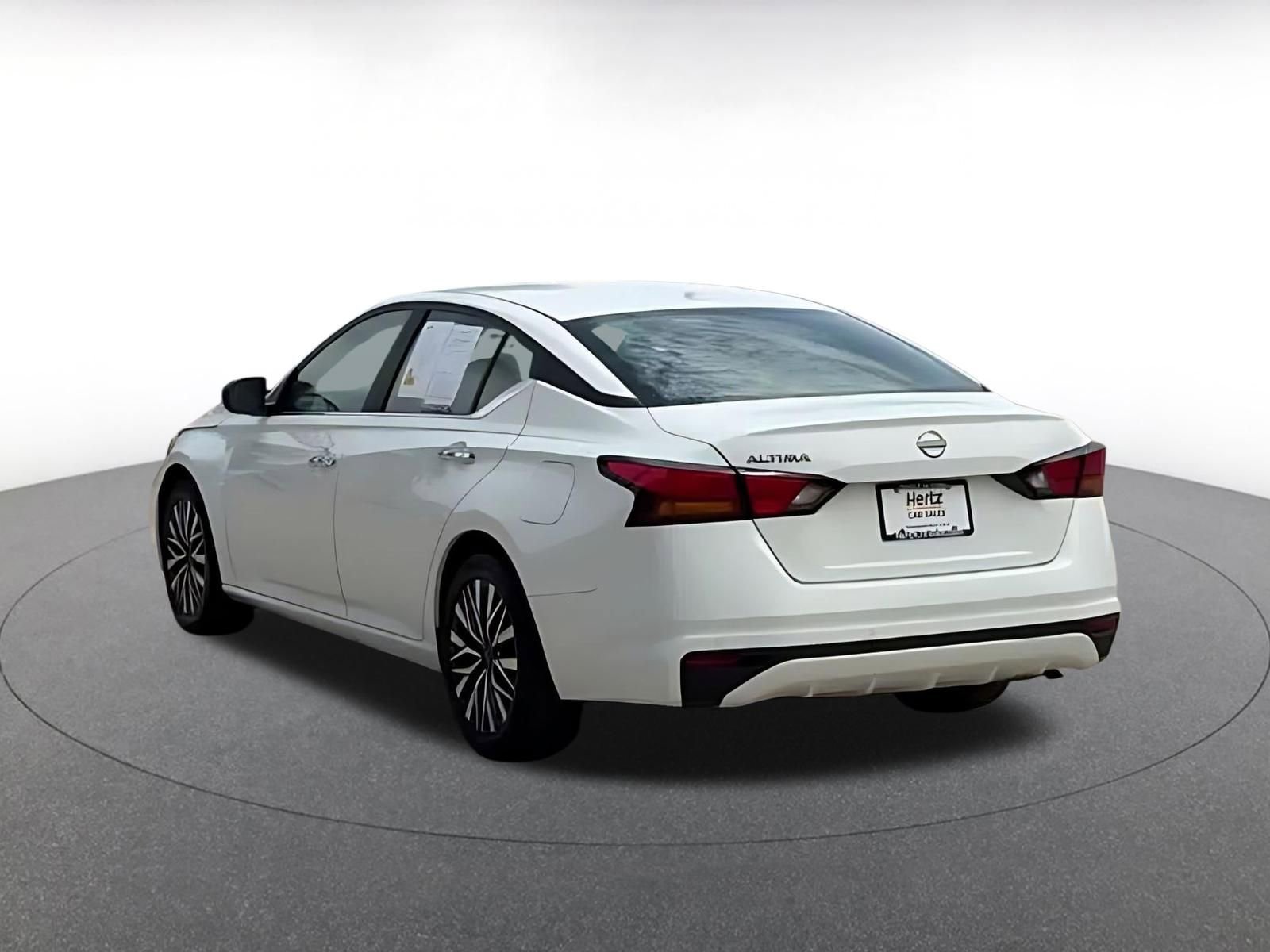Thumbnail: 2025 Nissan Altima - 12