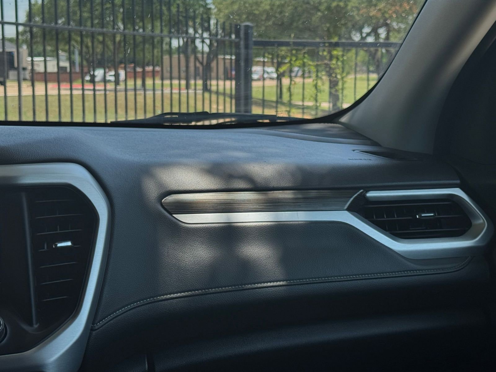 Thumbnail: 2023 GMC Acadia - 35