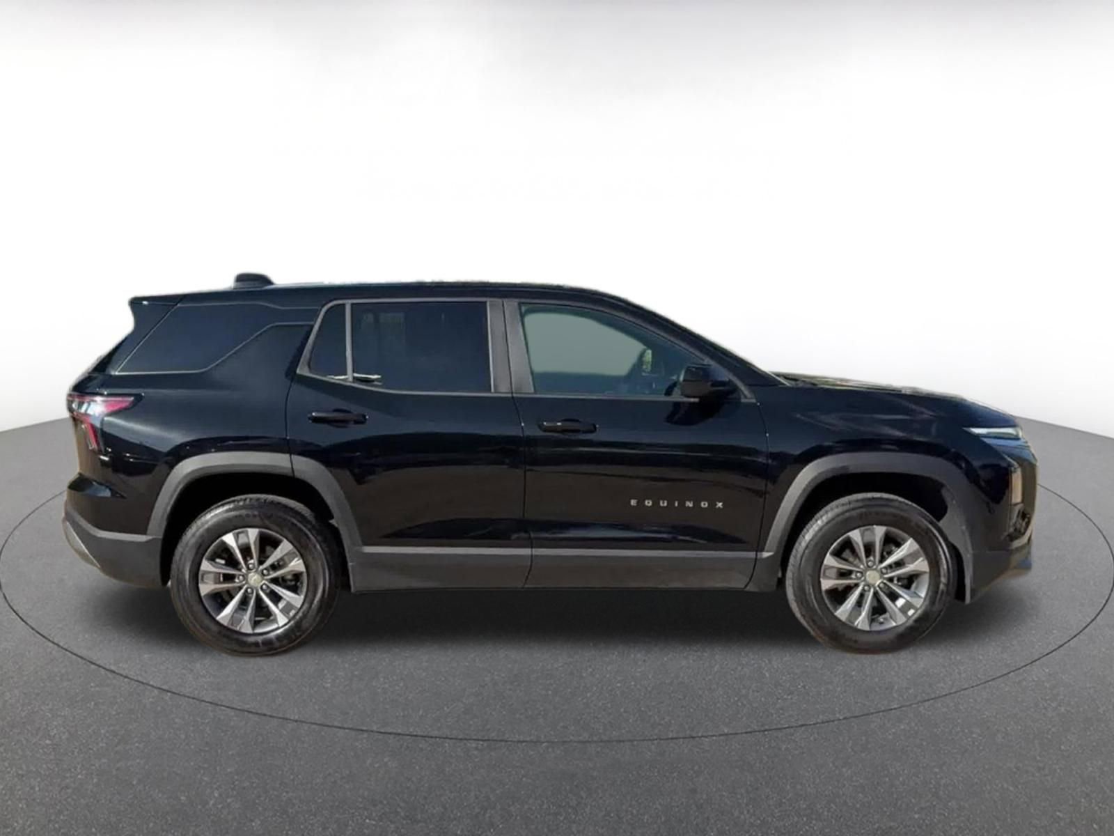 Thumbnail: 2025 Chevrolet Equinox - 16