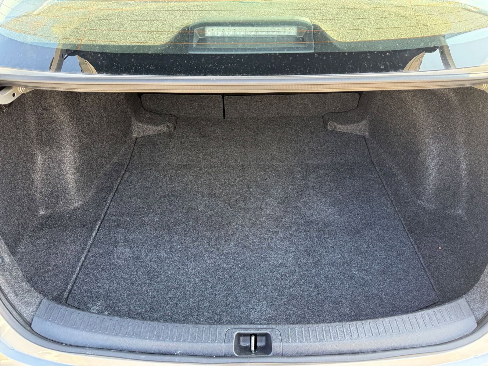 Thumbnail: 2025 Toyota Corolla - 31