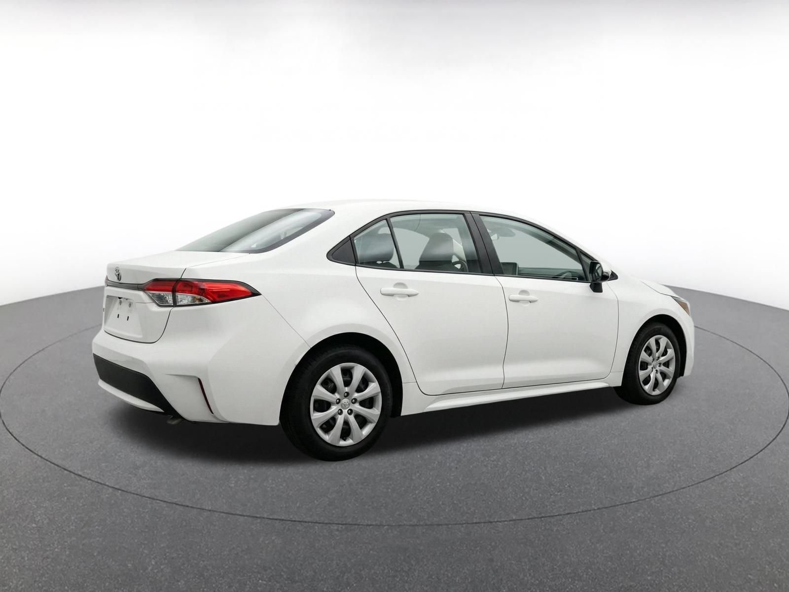 Thumbnail: 2025 Toyota Corolla - 9