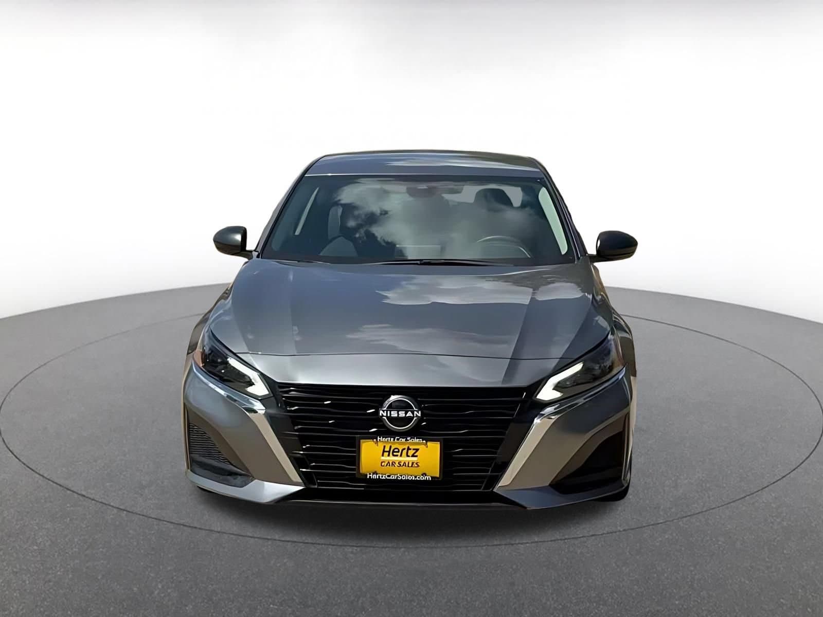 Thumbnail: 2025 Nissan Altima - 4