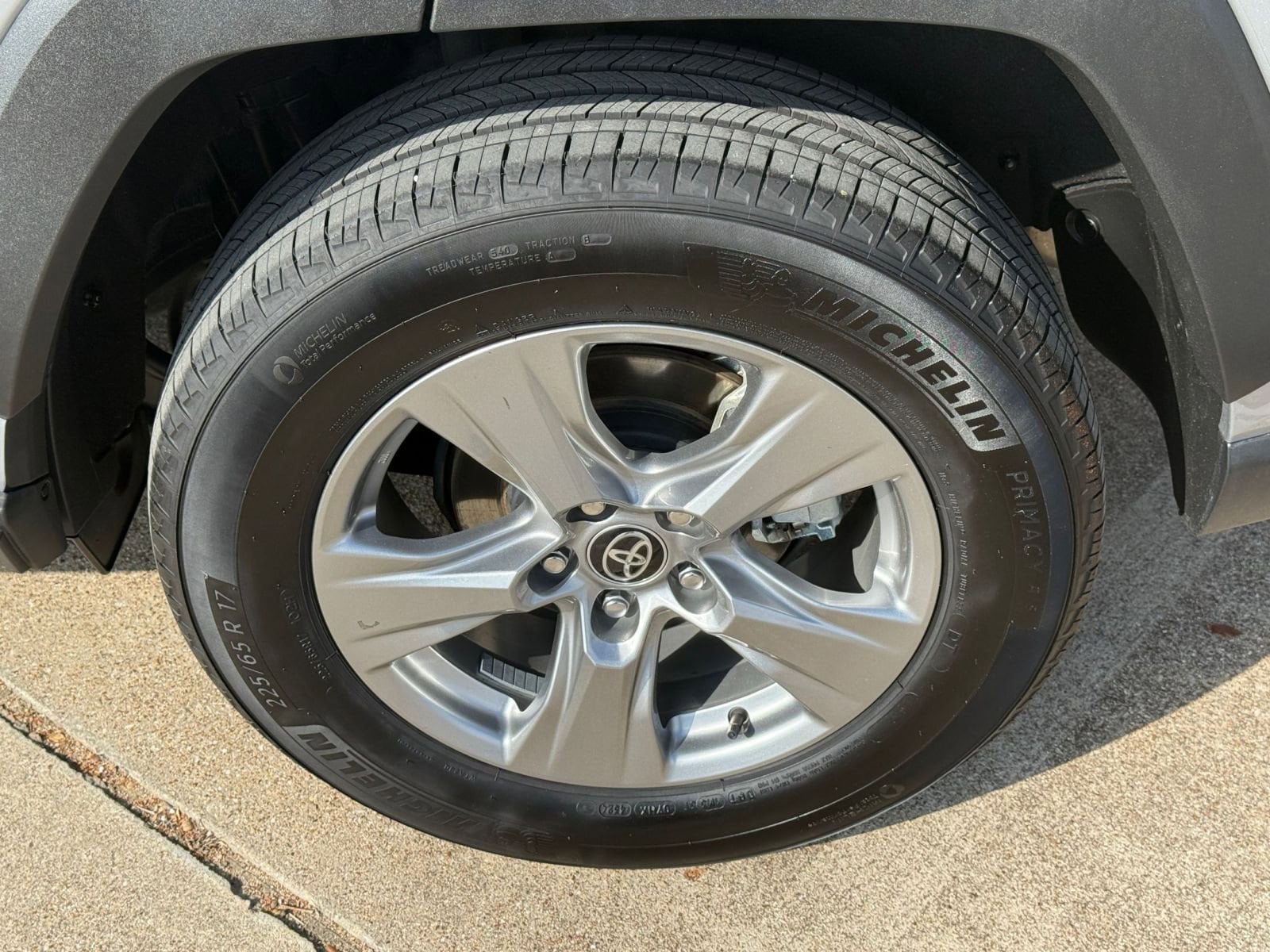 Thumbnail: 2025 Toyota RAV4 - 30