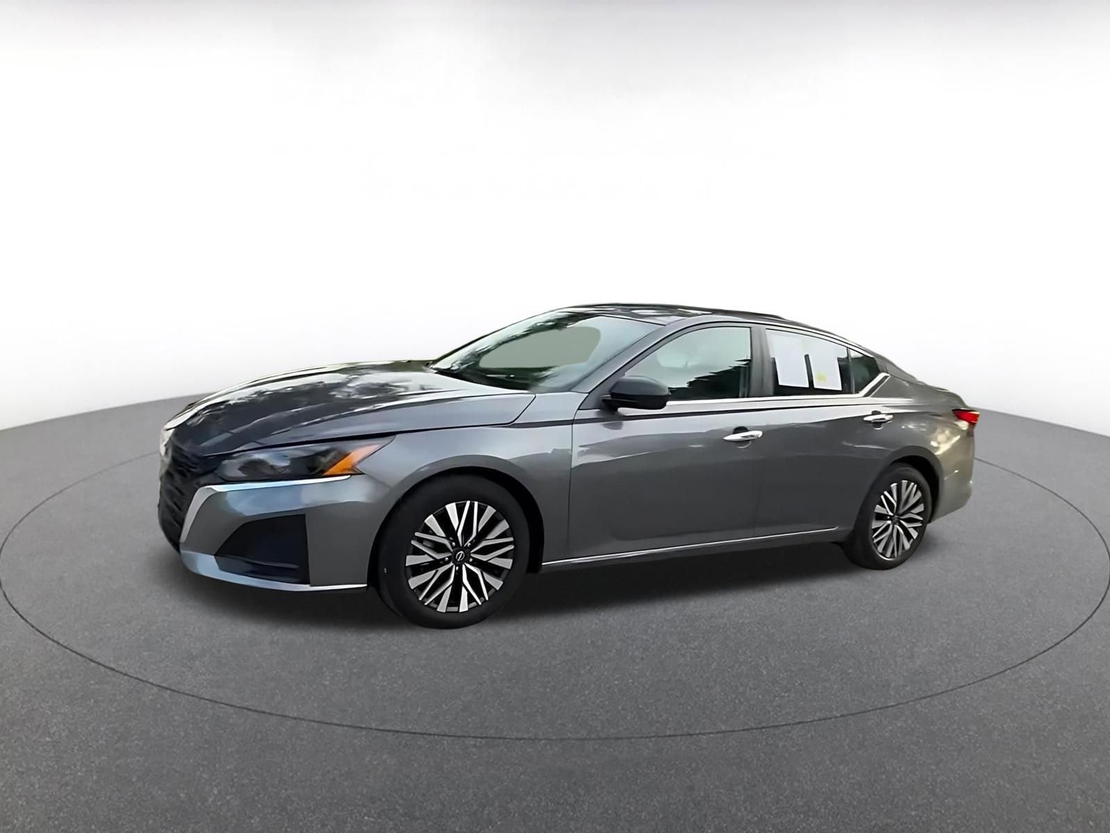 Thumbnail: 2025 Nissan Altima - 7
