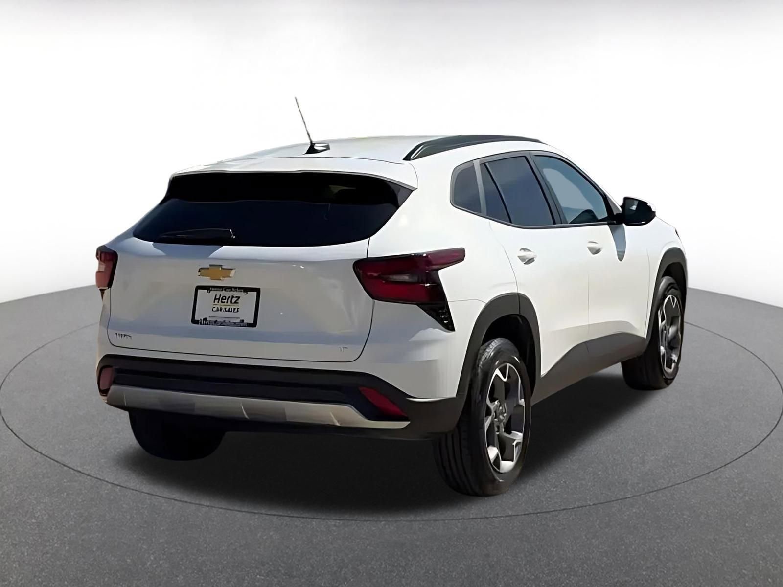 Thumbnail: 2025 Chevrolet Trax - 14