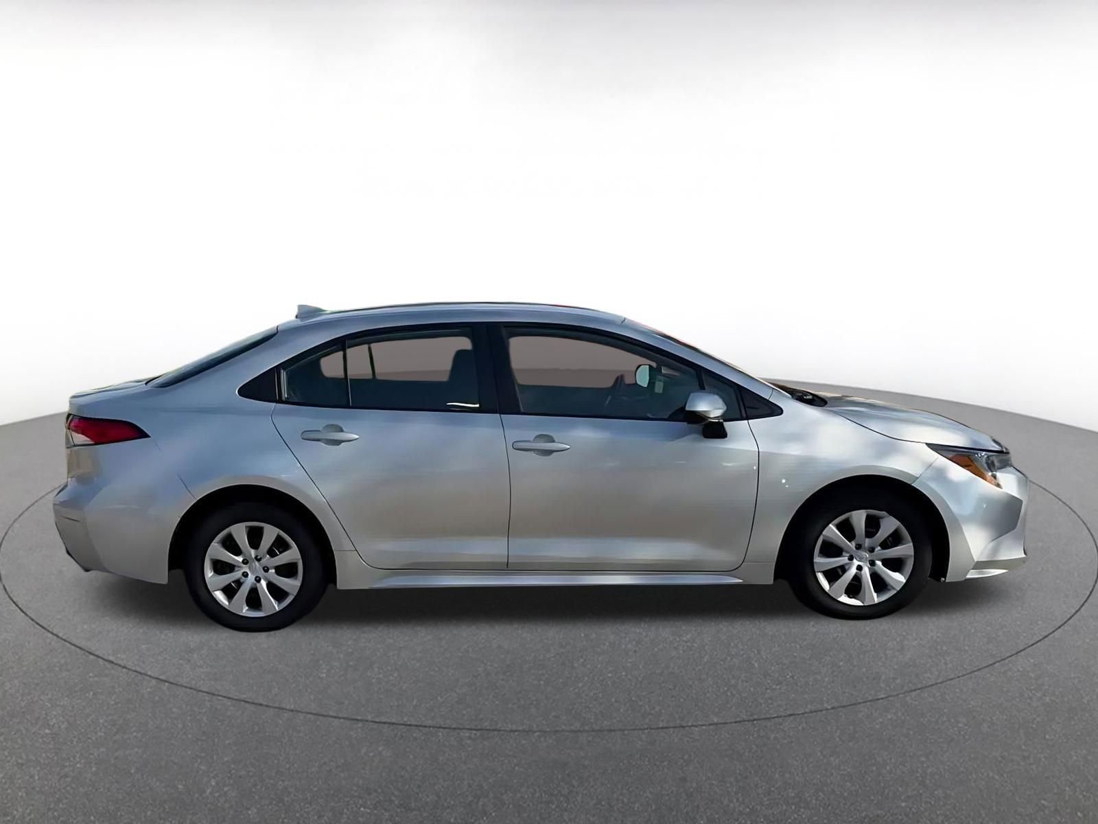 Thumbnail: 2025 Toyota Corolla - 16