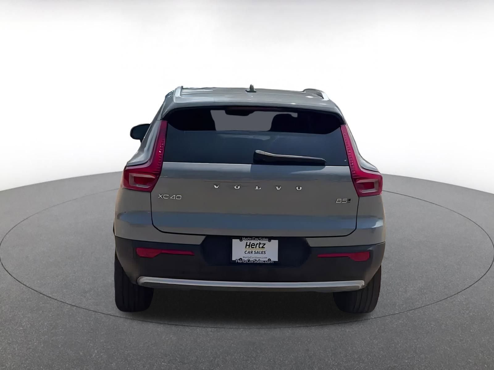 Thumbnail: 2024 Volvo XC40 - 12