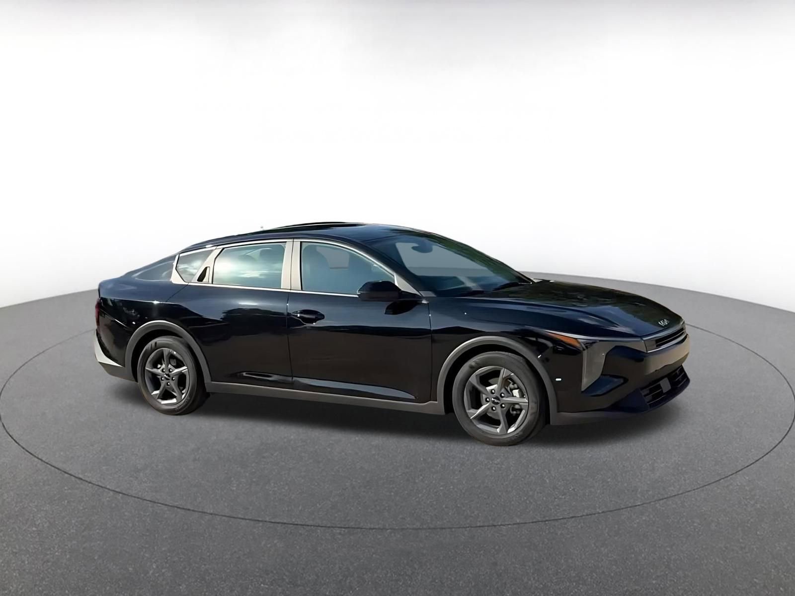 Thumbnail: 2025 Kia K4 - 2