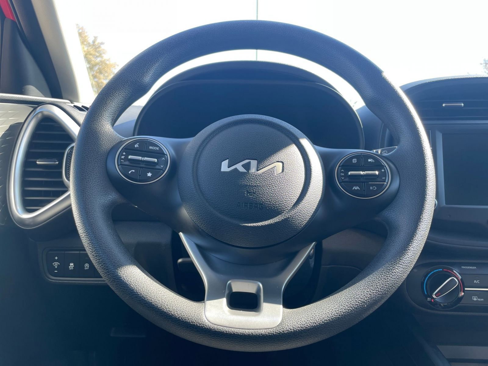 Thumbnail: 2025 Kia Soul - 28