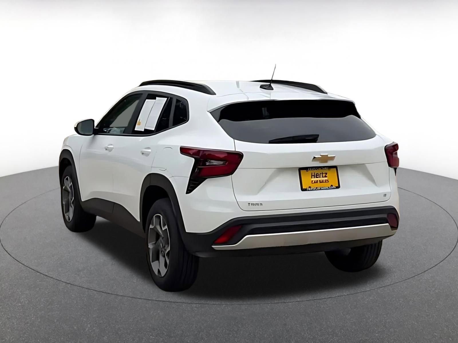 Thumbnail: 2025 Chevrolet Trax - 11