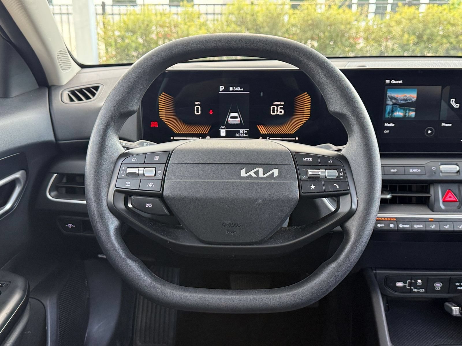 Thumbnail: 2025 Kia K4 - 30
