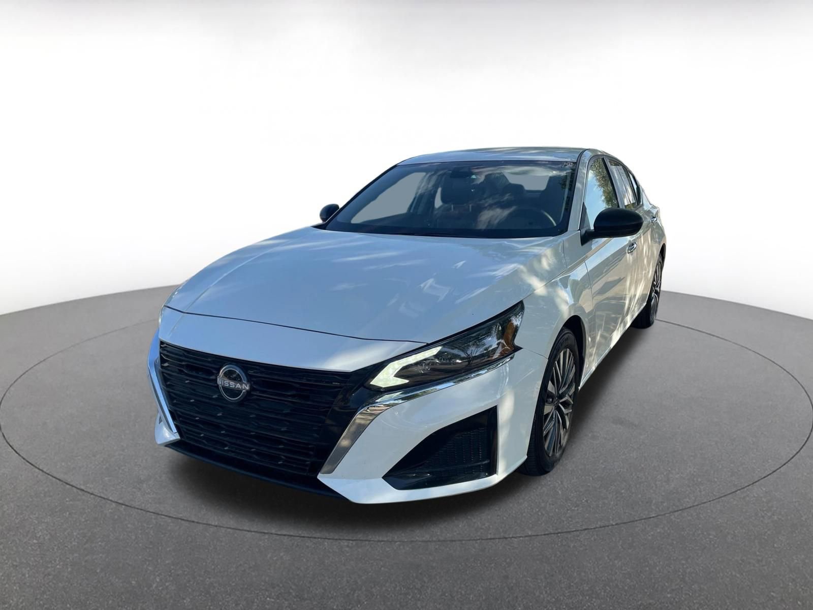 Thumbnail: 2025 Nissan Altima - 4