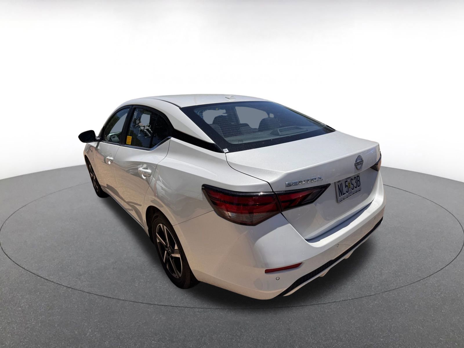 Thumbnail: 2024 Nissan Sentra - 3