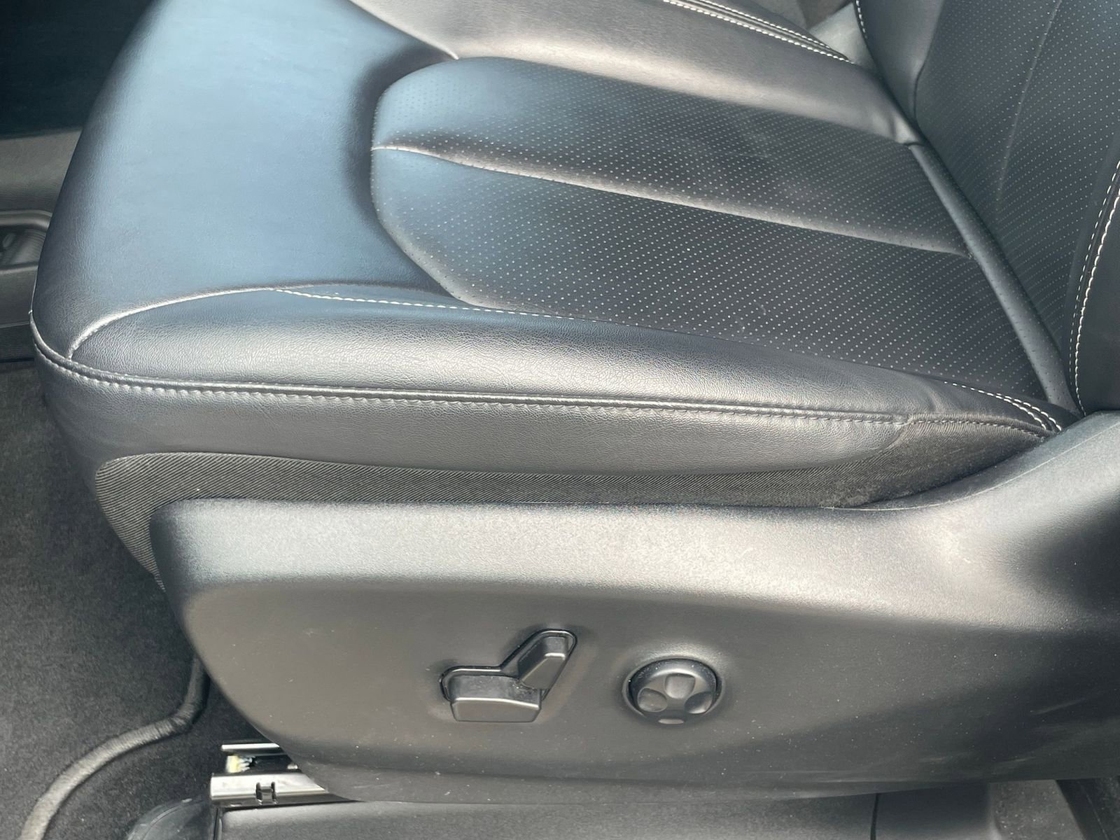 Thumbnail: 2025 Chrysler Pacifica - 22