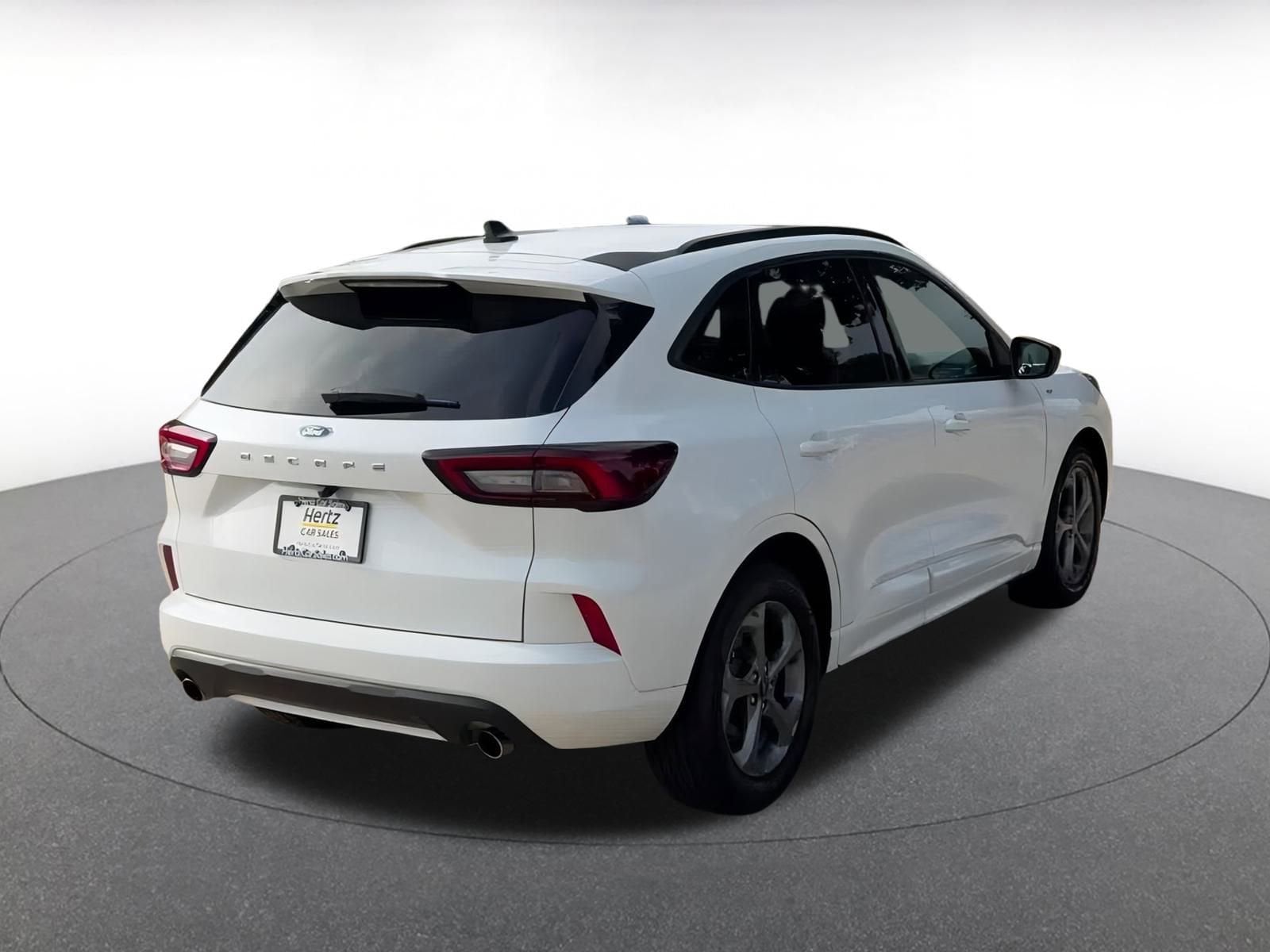 Thumbnail: 2023 Ford Escape - 14