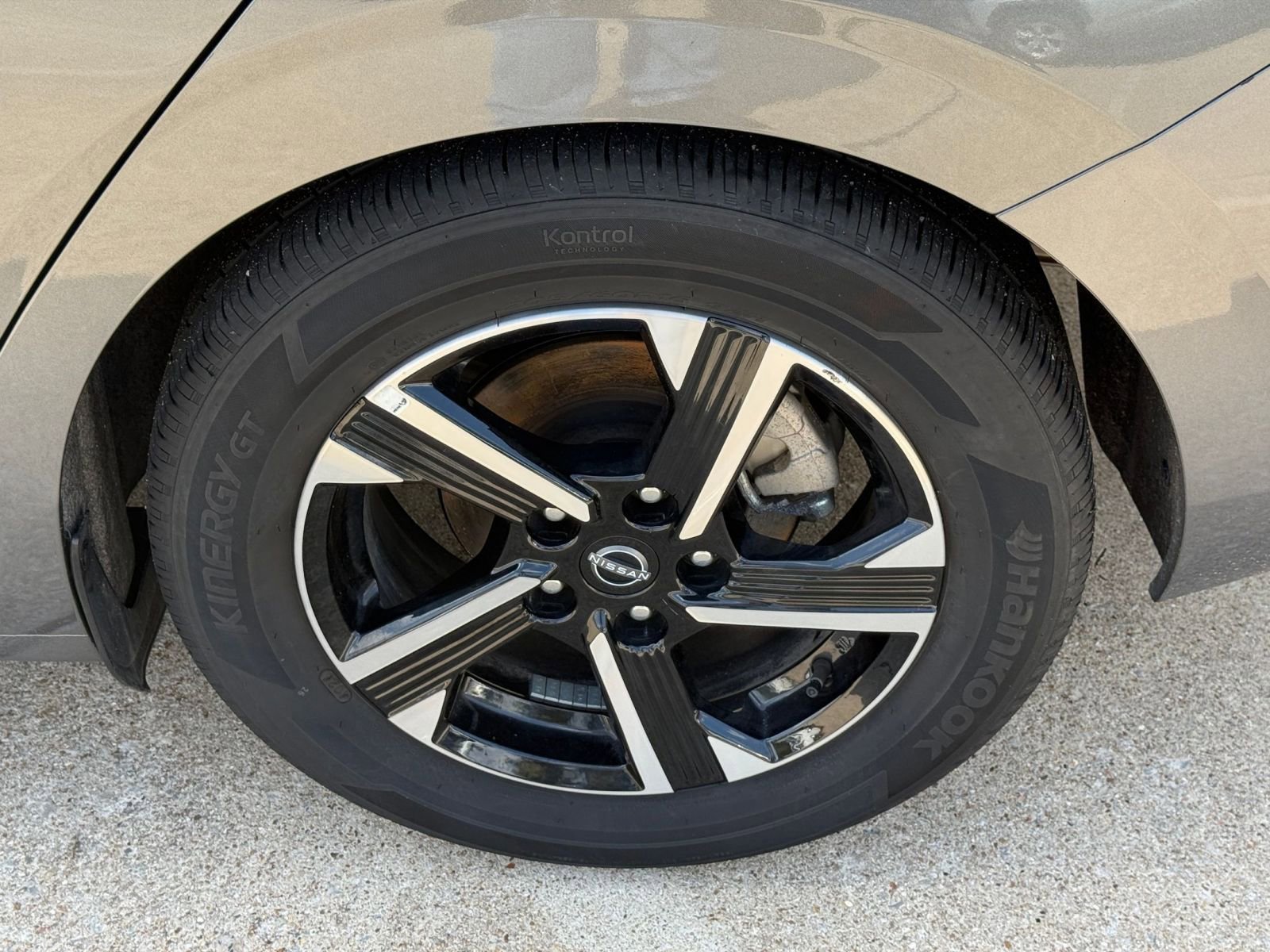 Thumbnail: 2025 Nissan Sentra - 30