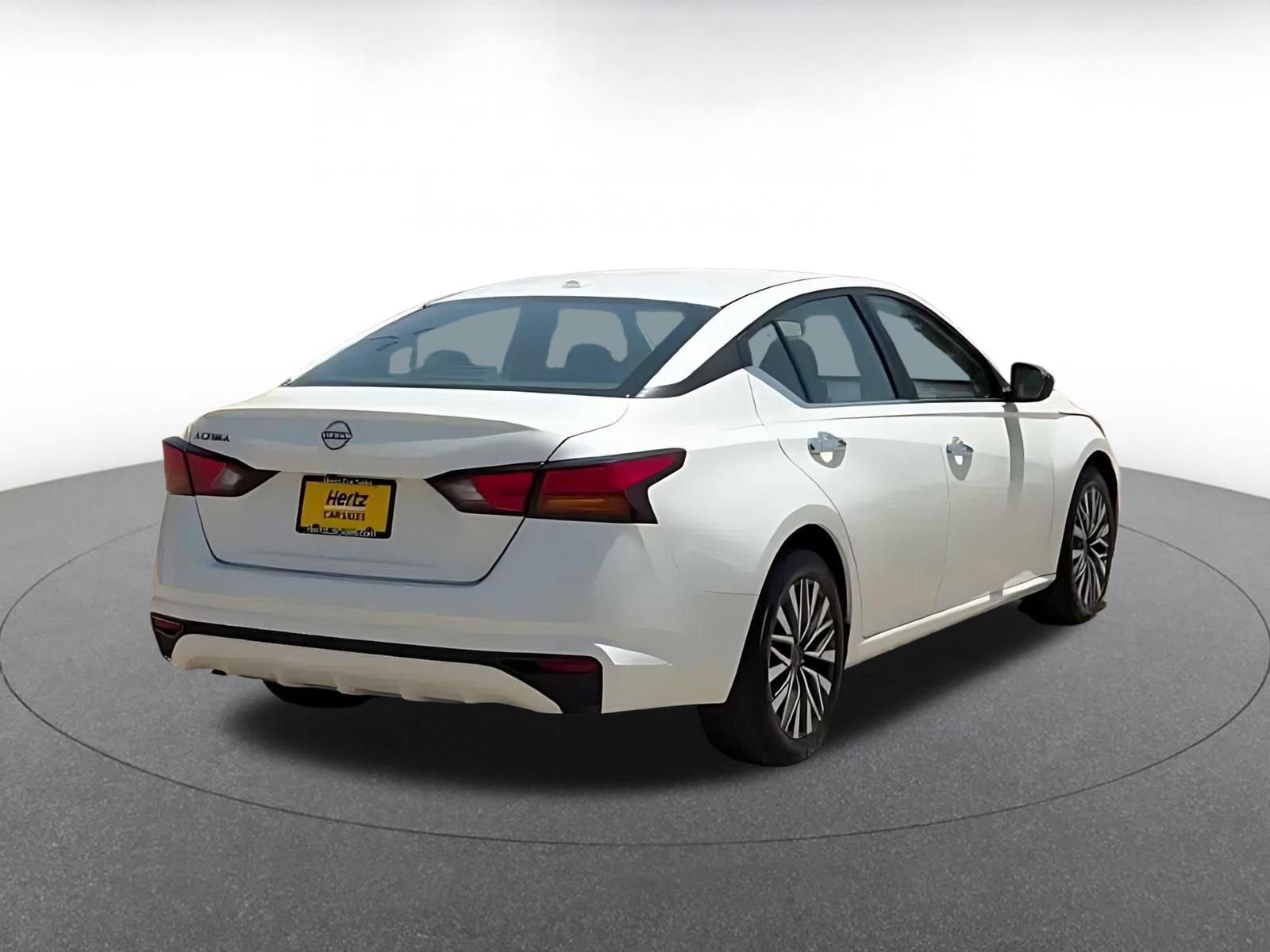 Thumbnail: 2025 Nissan Altima - 14
