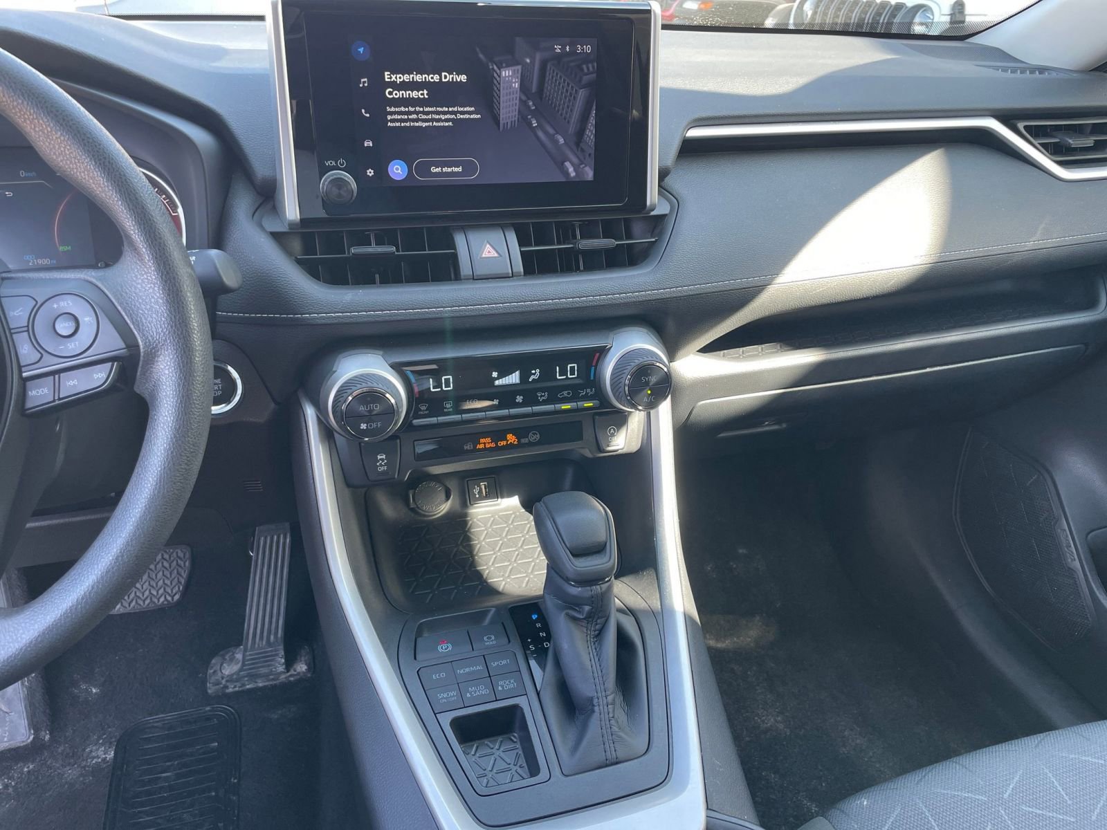 Thumbnail: 2025 Toyota RAV4 - 17