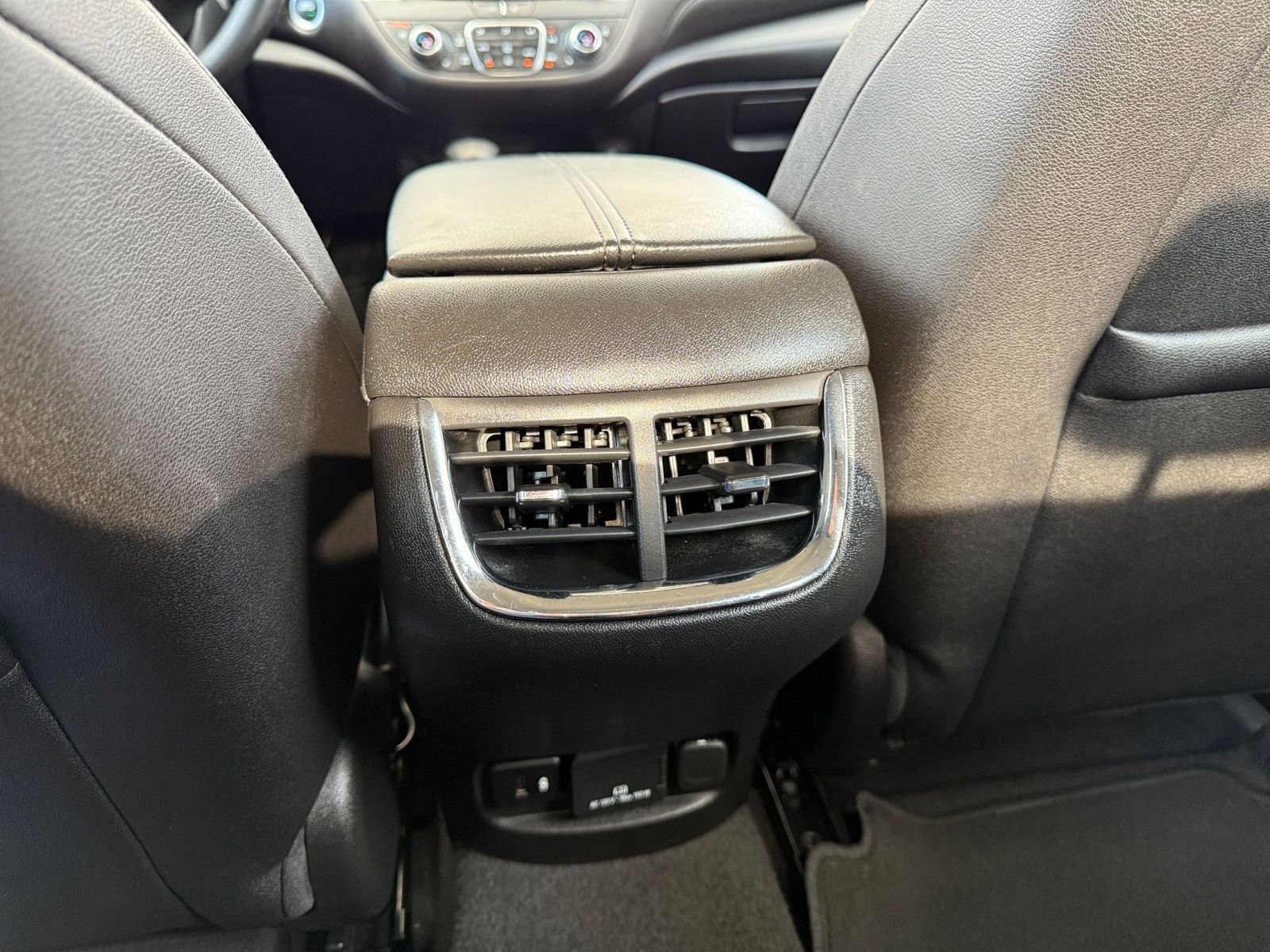 Thumbnail: 2024 Chevrolet Malibu - 24