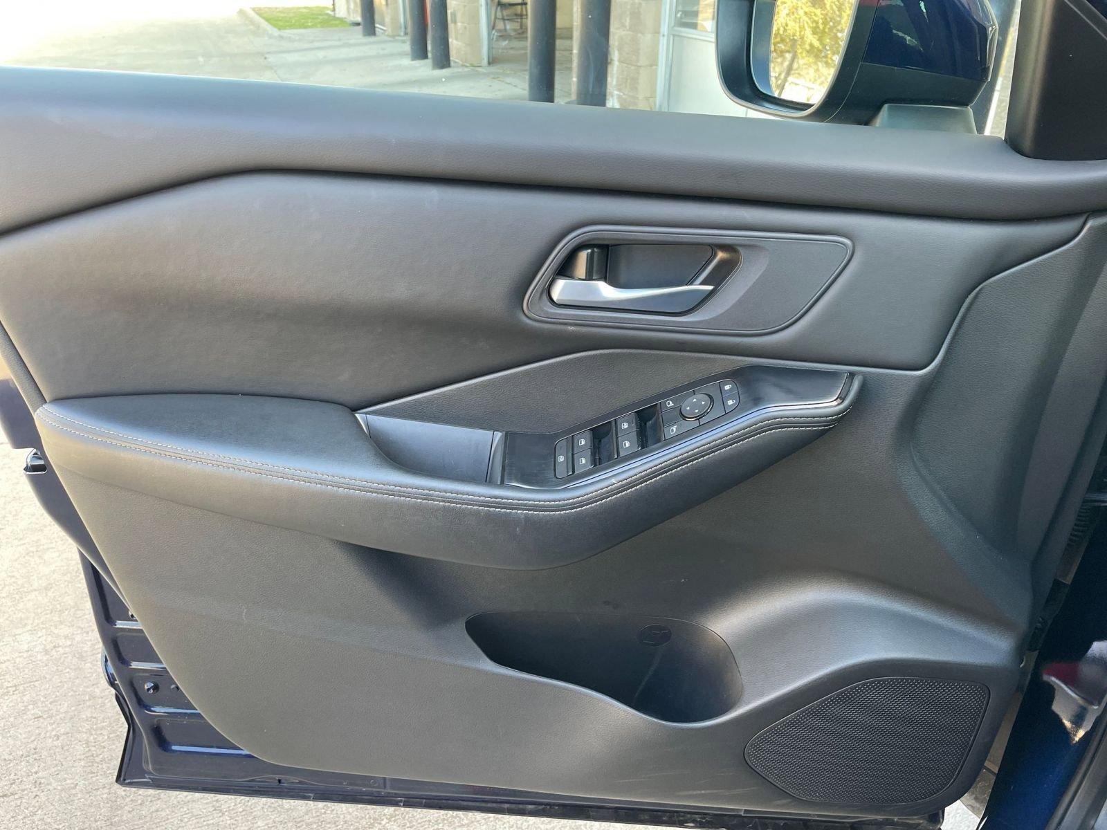 Thumbnail: 2025 Nissan Rogue - 18