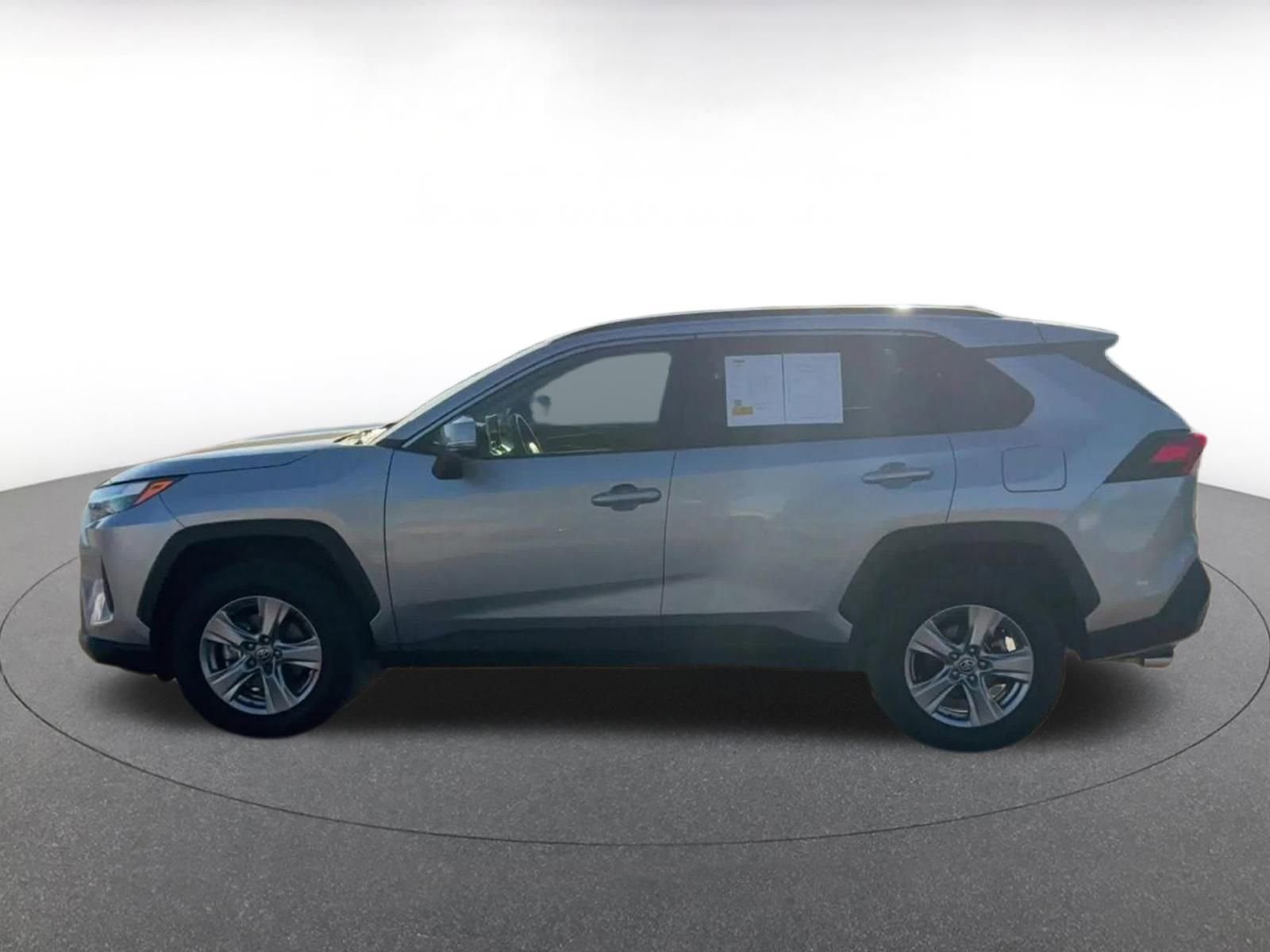 Thumbnail: 2025 Toyota RAV4 - 10