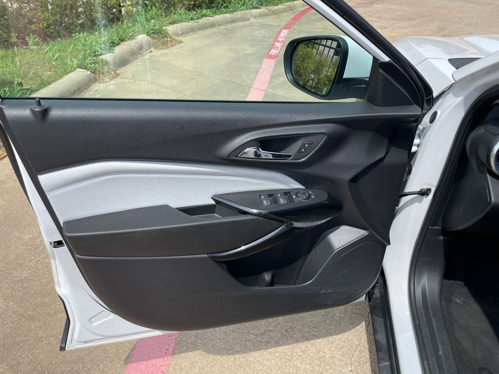 Thumbnail: 2025 Chevrolet Trax - 18