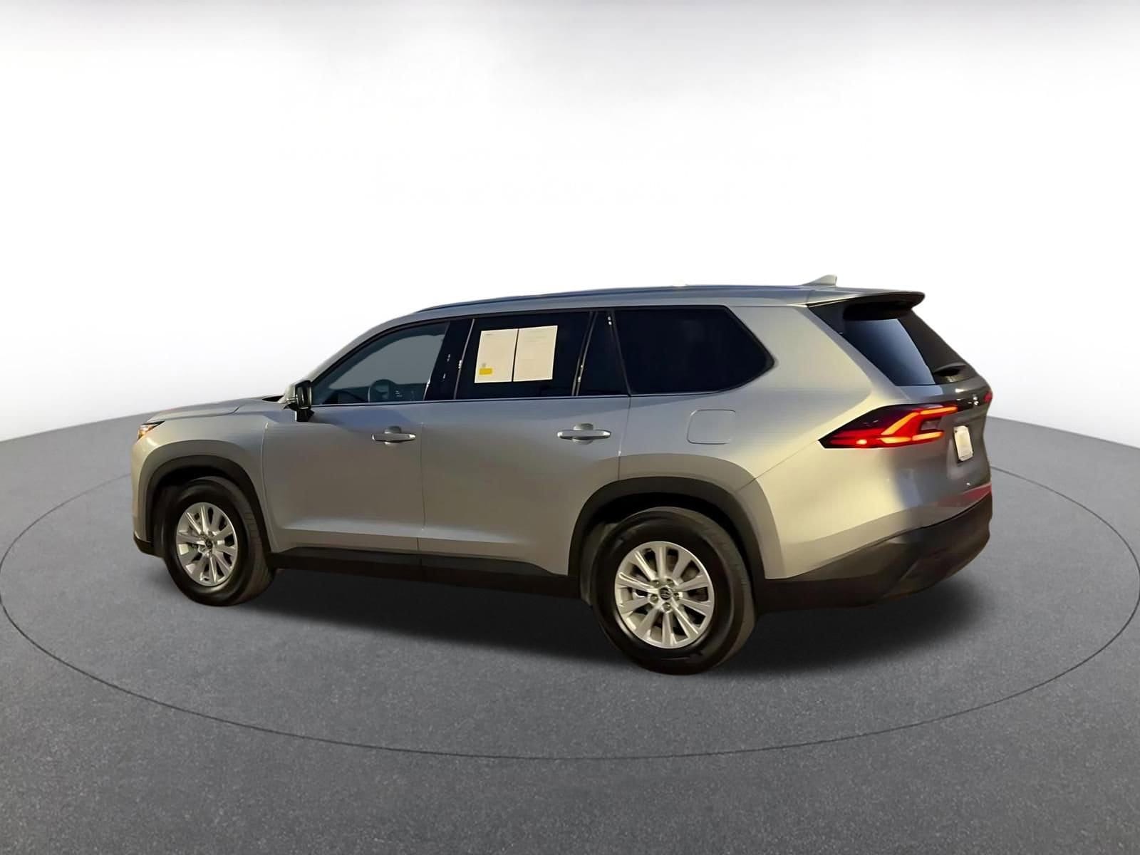 Thumbnail: 2025 Toyota Grand Highlander - 10