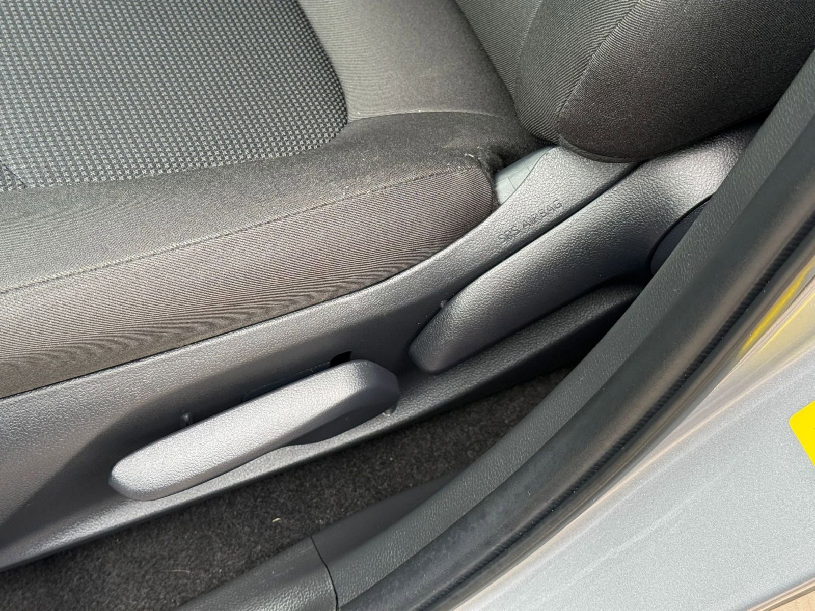 Thumbnail: 2025 Toyota RAV4 - 23