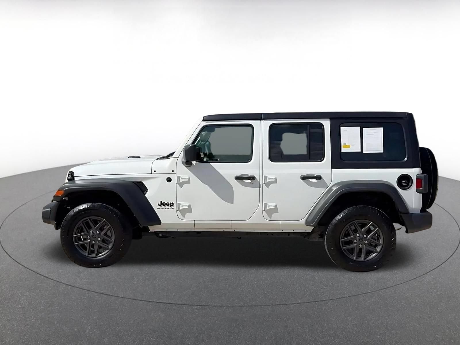 Thumbnail: 2025 Jeep Wrangler - 9