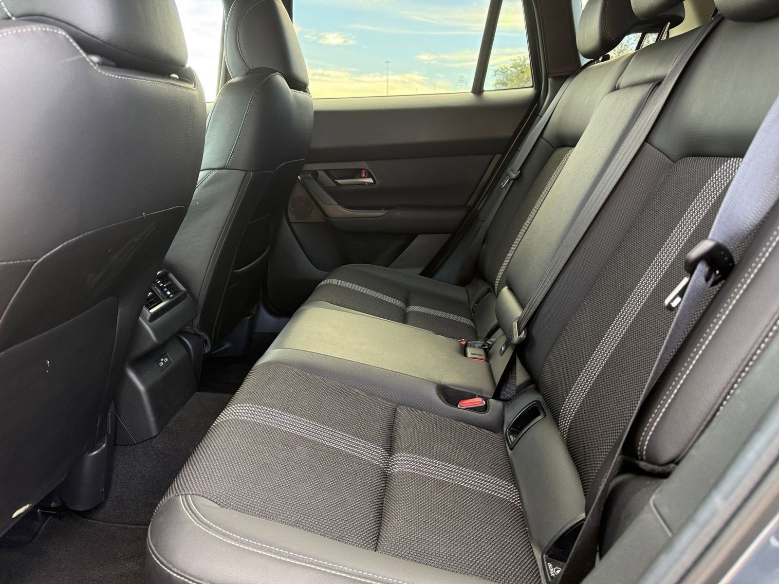 Thumbnail: 2025 Mazda CX-50 - 25