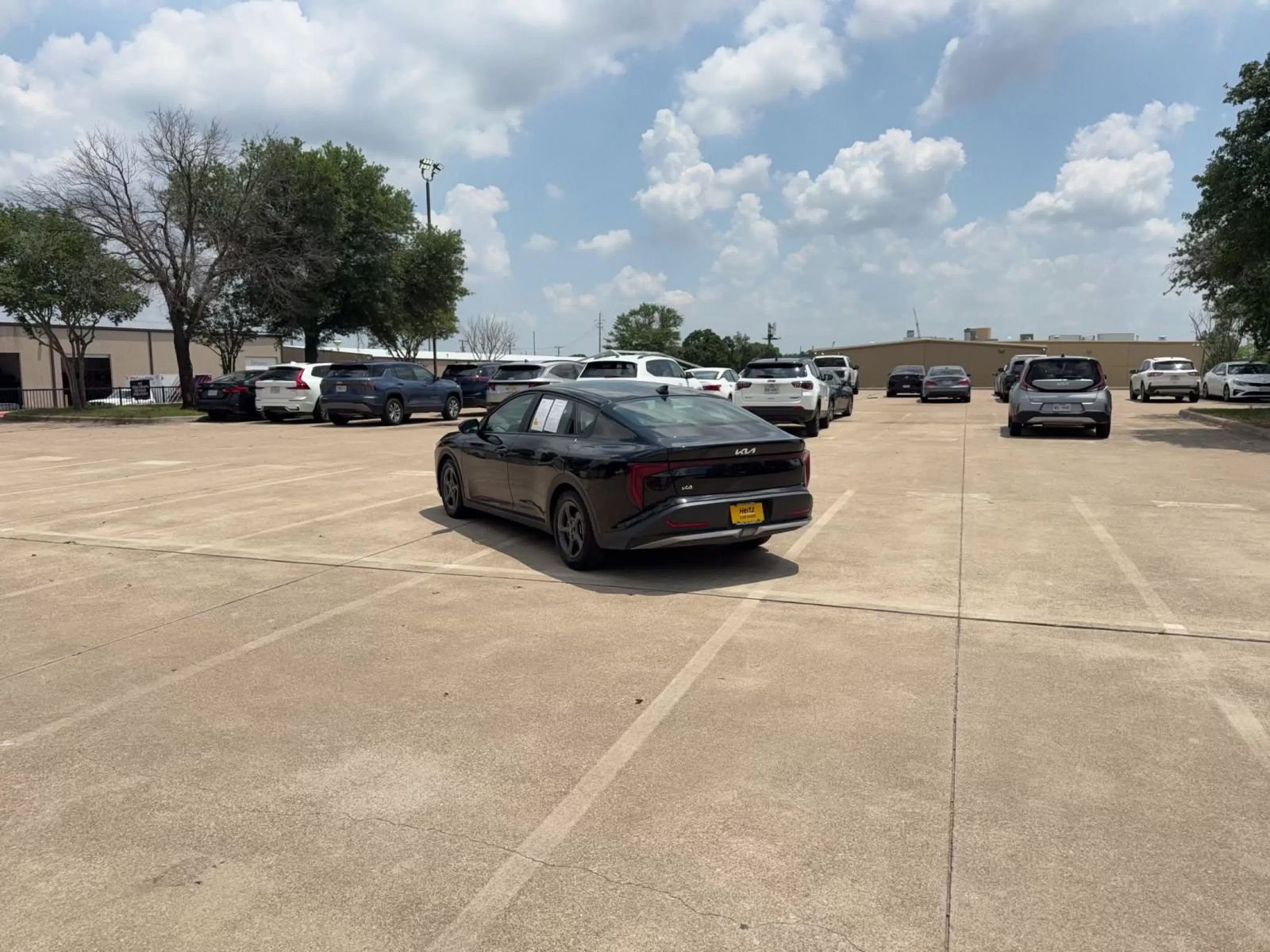 Thumbnail: 2025 Kia K4 - 16