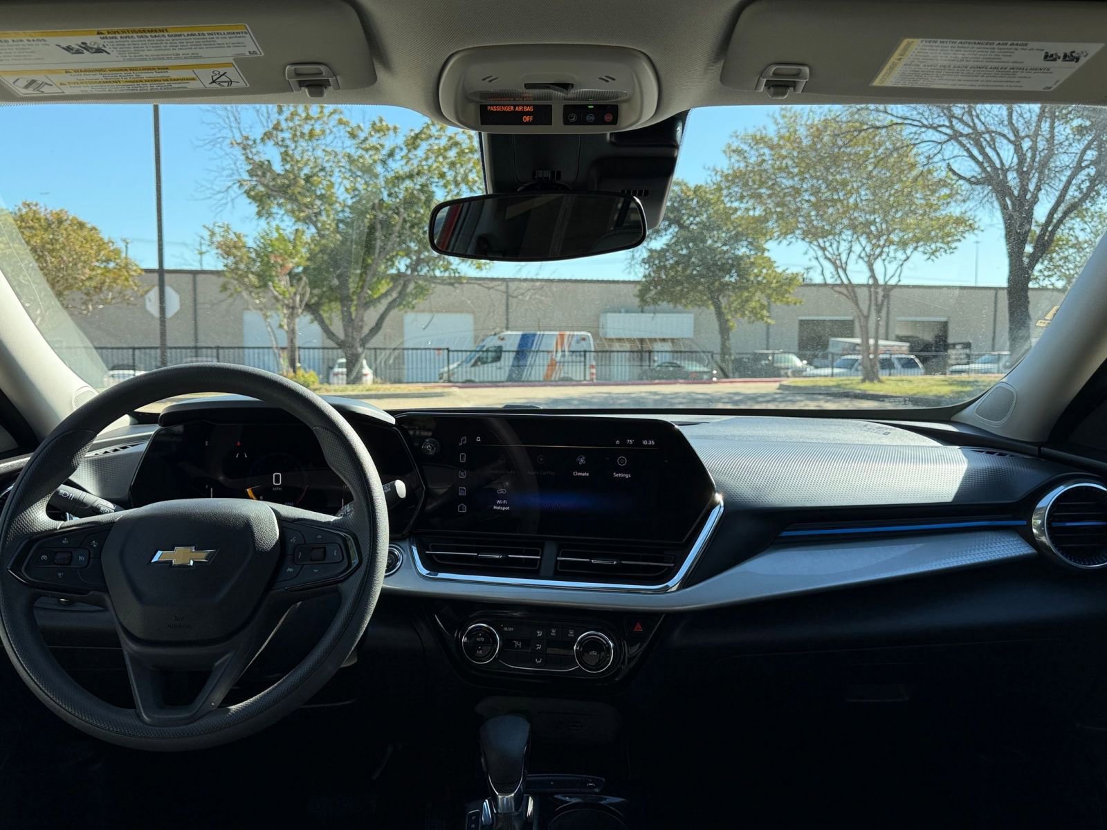 Thumbnail: 2025 Chevrolet Trax - 33