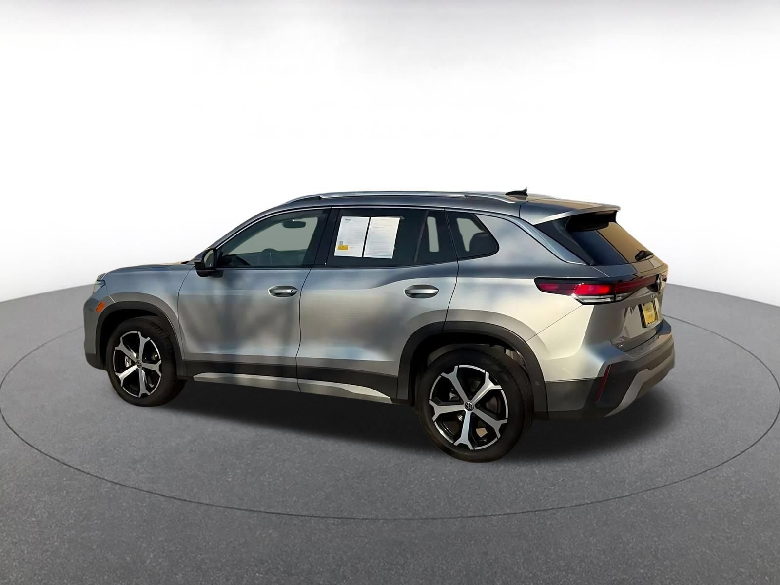 Thumbnail: 2026 Volkswagen Tiguan - 9