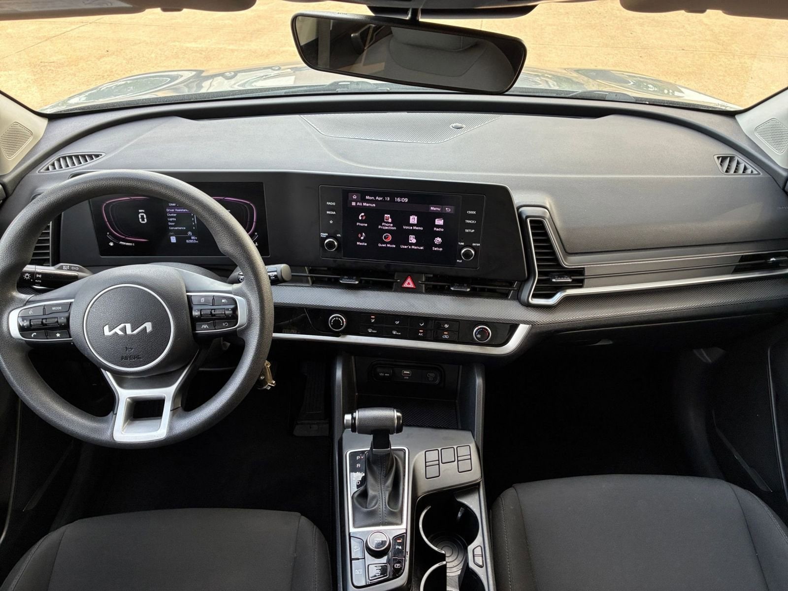 Thumbnail: 2024 Kia Sportage - 17