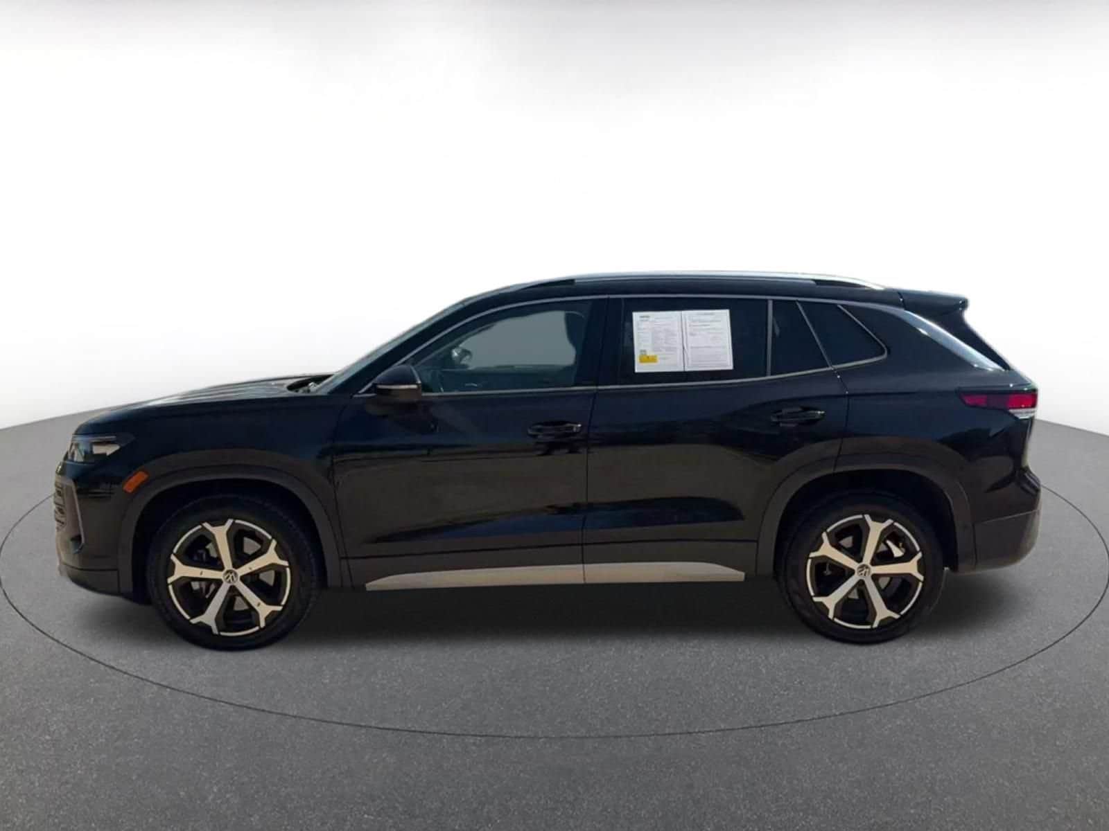 Thumbnail: 2026 Volkswagen Tiguan - 8