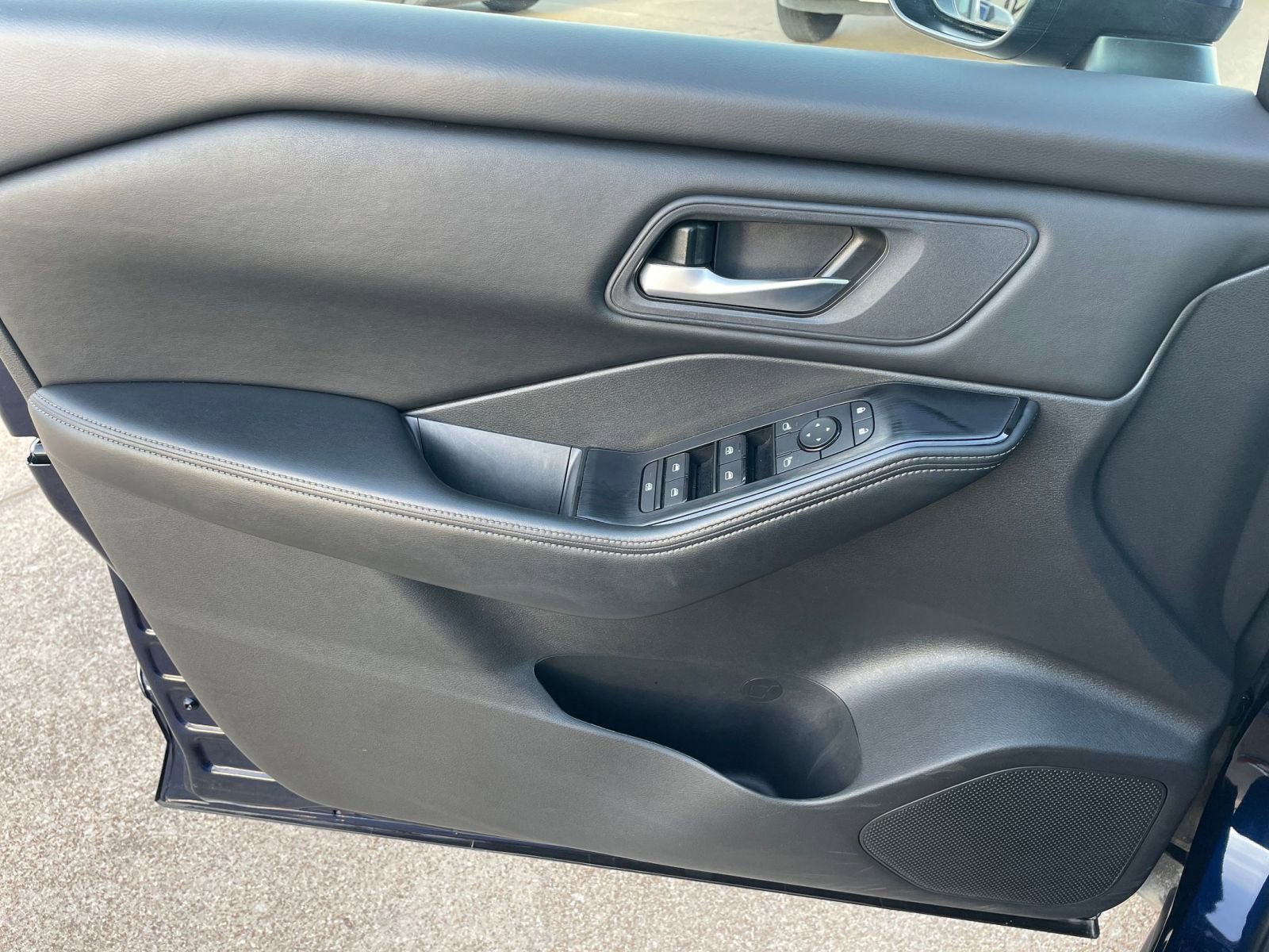 Thumbnail: 2025 Nissan Rogue - 18