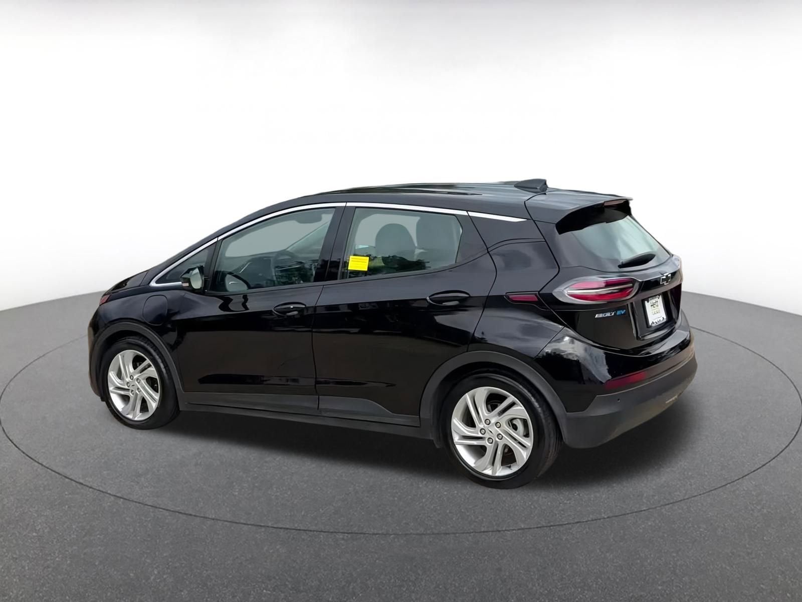 Thumbnail: 2023 Chevrolet Bolt EV - 10