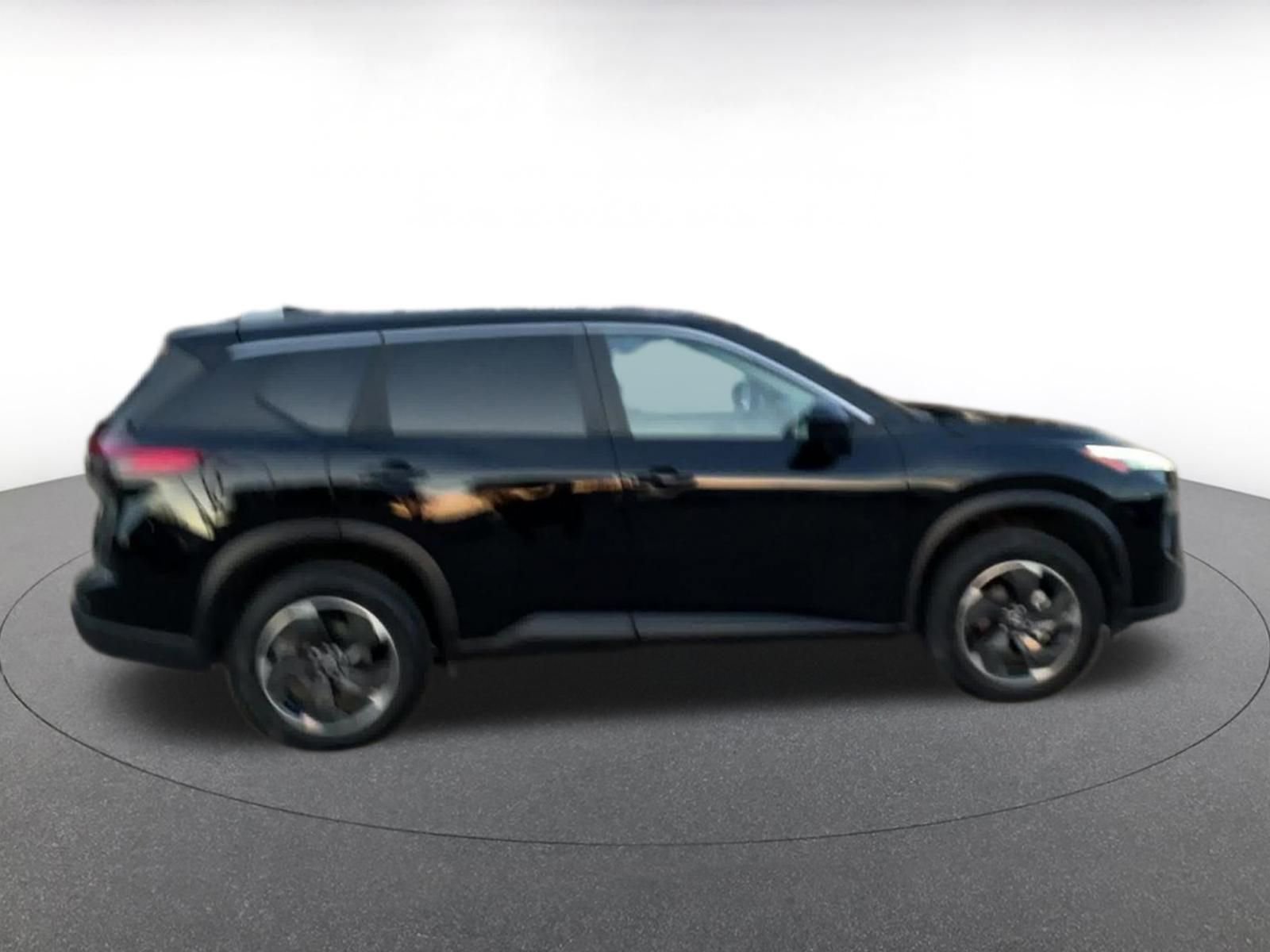 Thumbnail: 2025 Nissan Rogue - 16