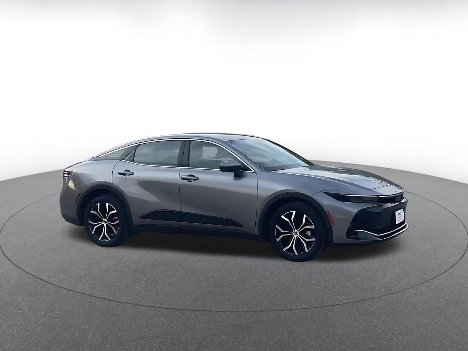 Thumbnail: 2025 Toyota Crown - 2