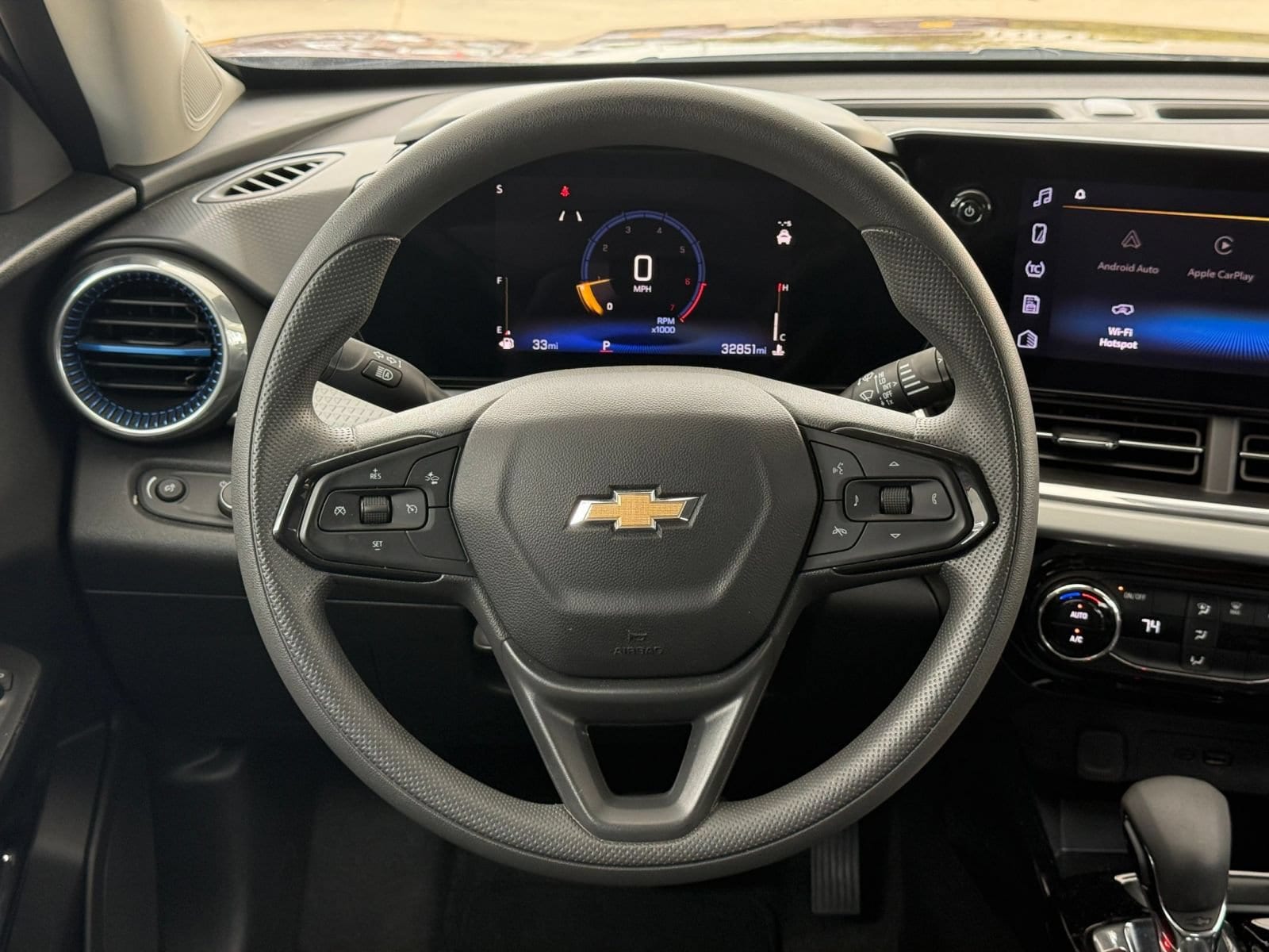 Thumbnail: 2025 Chevrolet Trax - 27