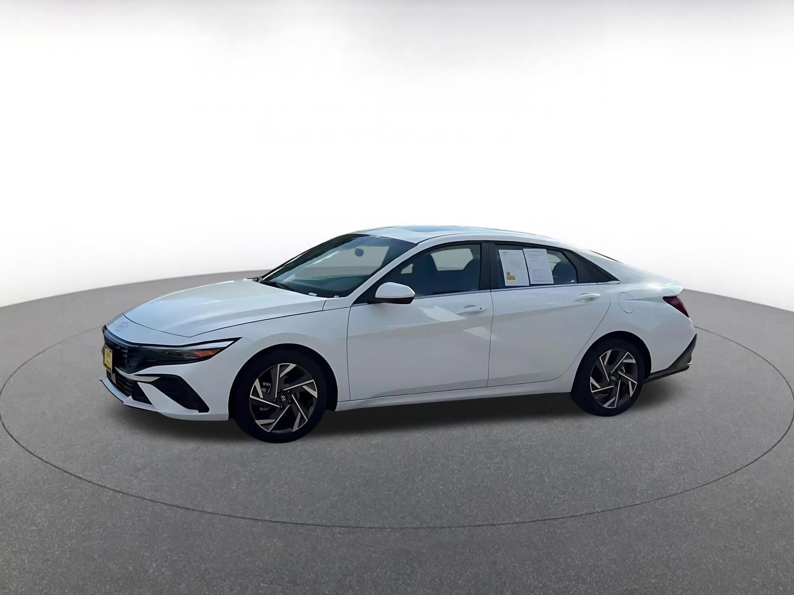 Thumbnail: 2025 Hyundai Elantra - 9