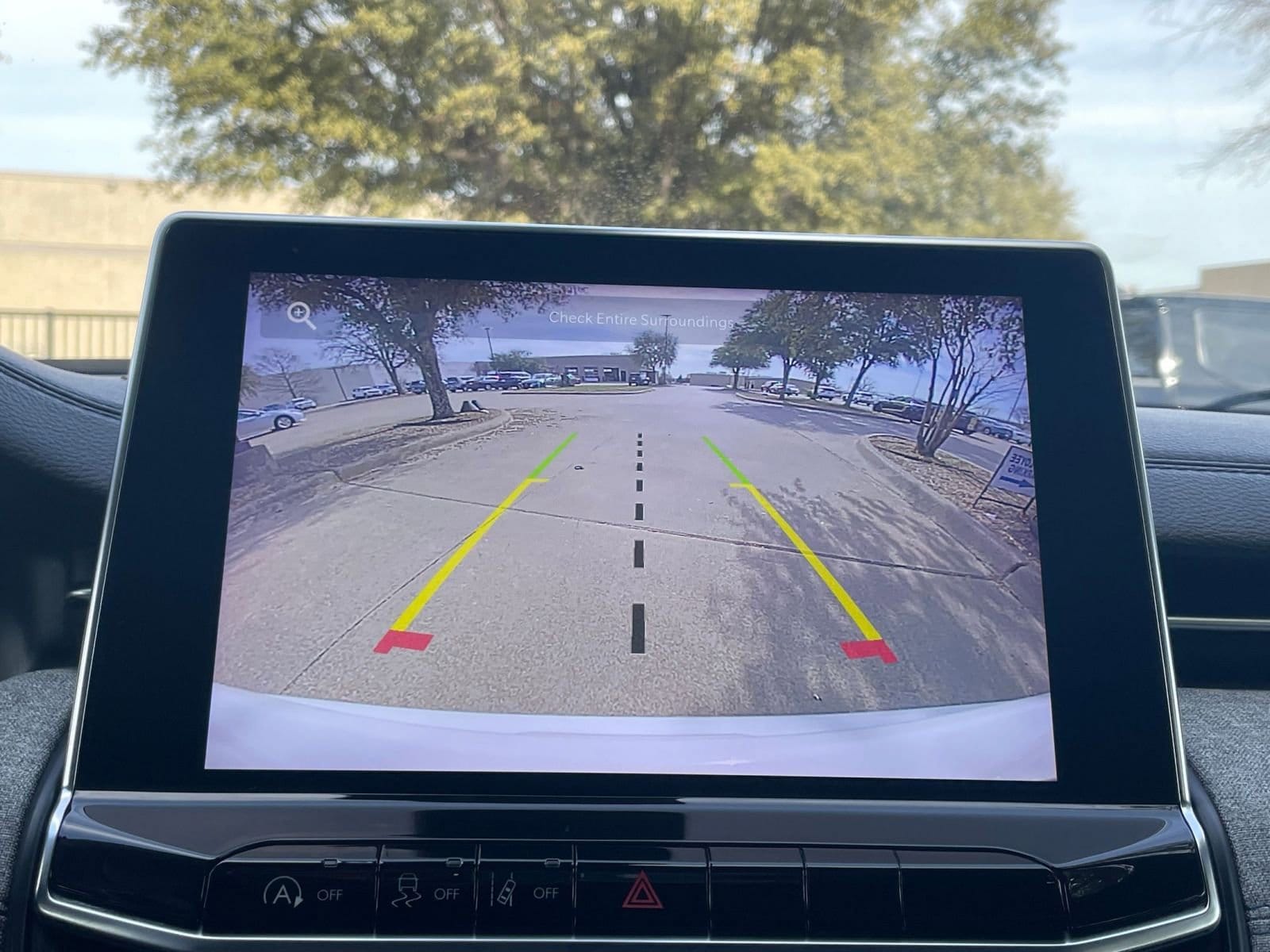 Thumbnail: 2023 Jeep Compass - 17