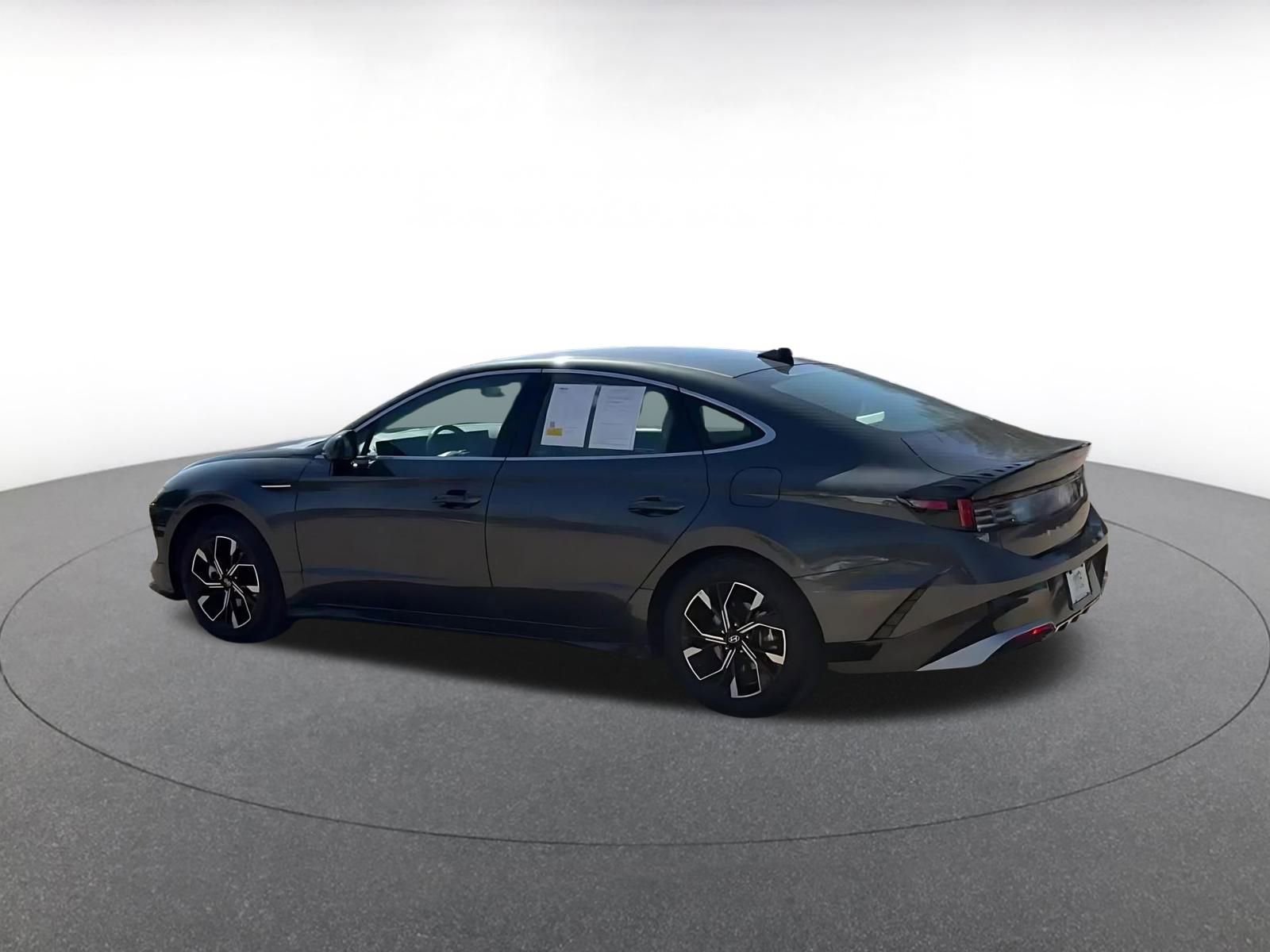 Thumbnail: 2025 Hyundai Sonata - 10