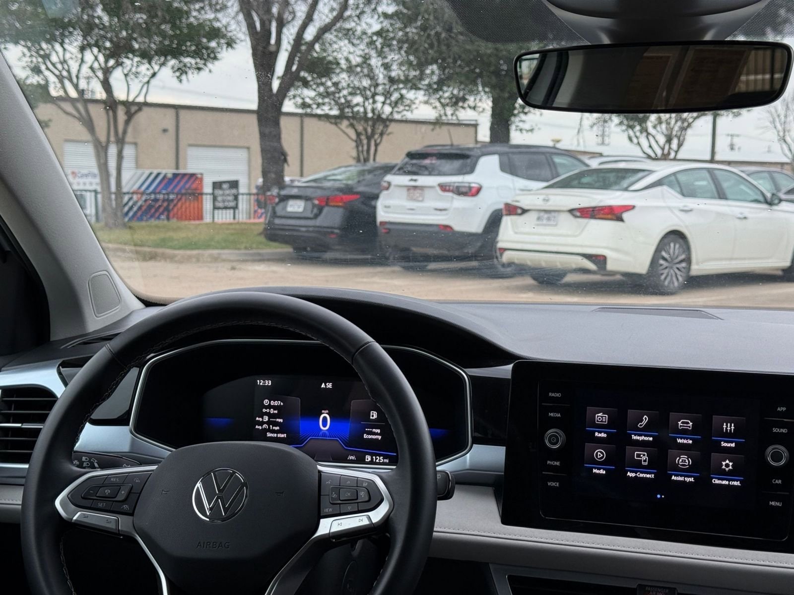 Thumbnail: 2025 Volkswagen Taos - 34